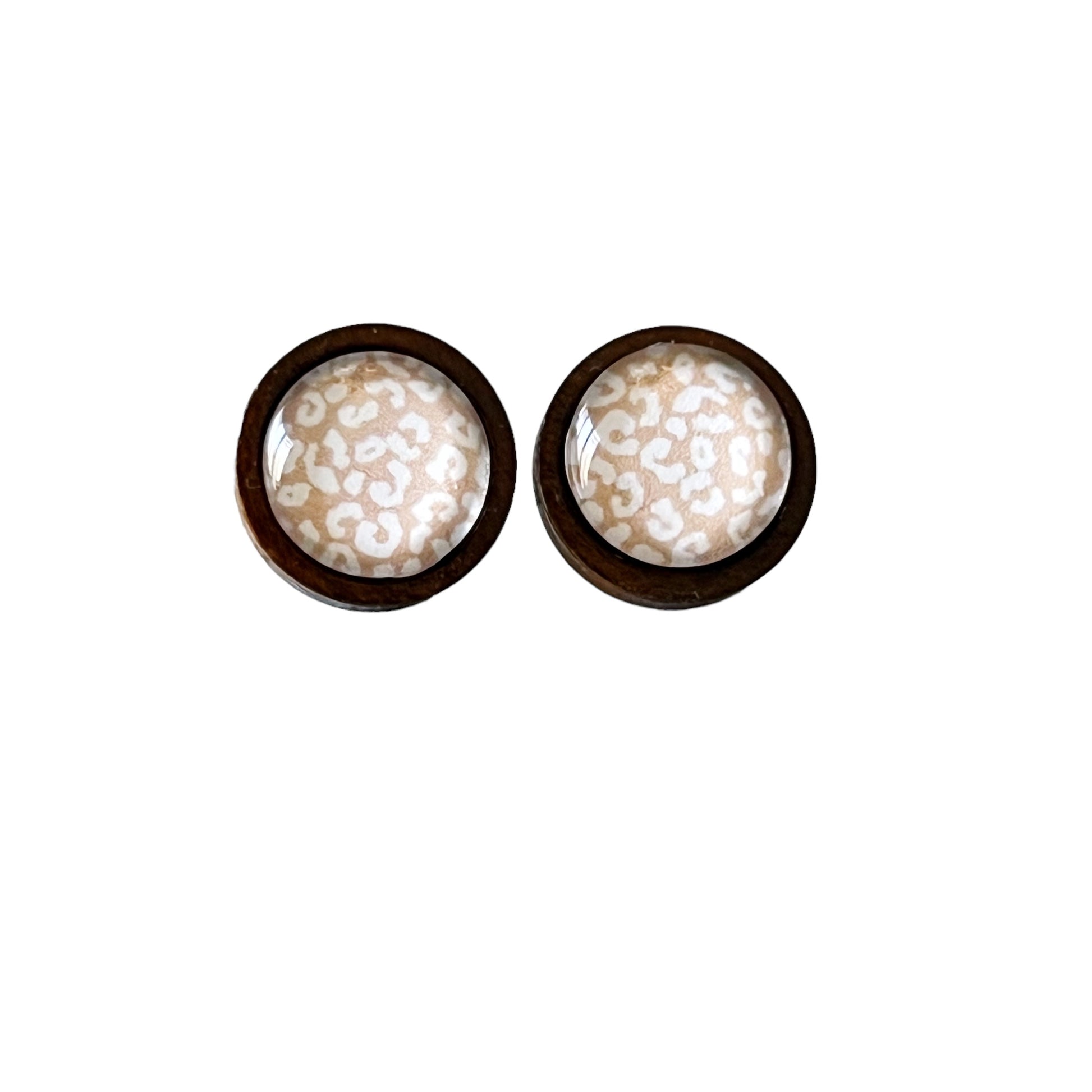Beige Leopard Print Stud Earrings – Neutral Animal Pattern Wood Jewelry