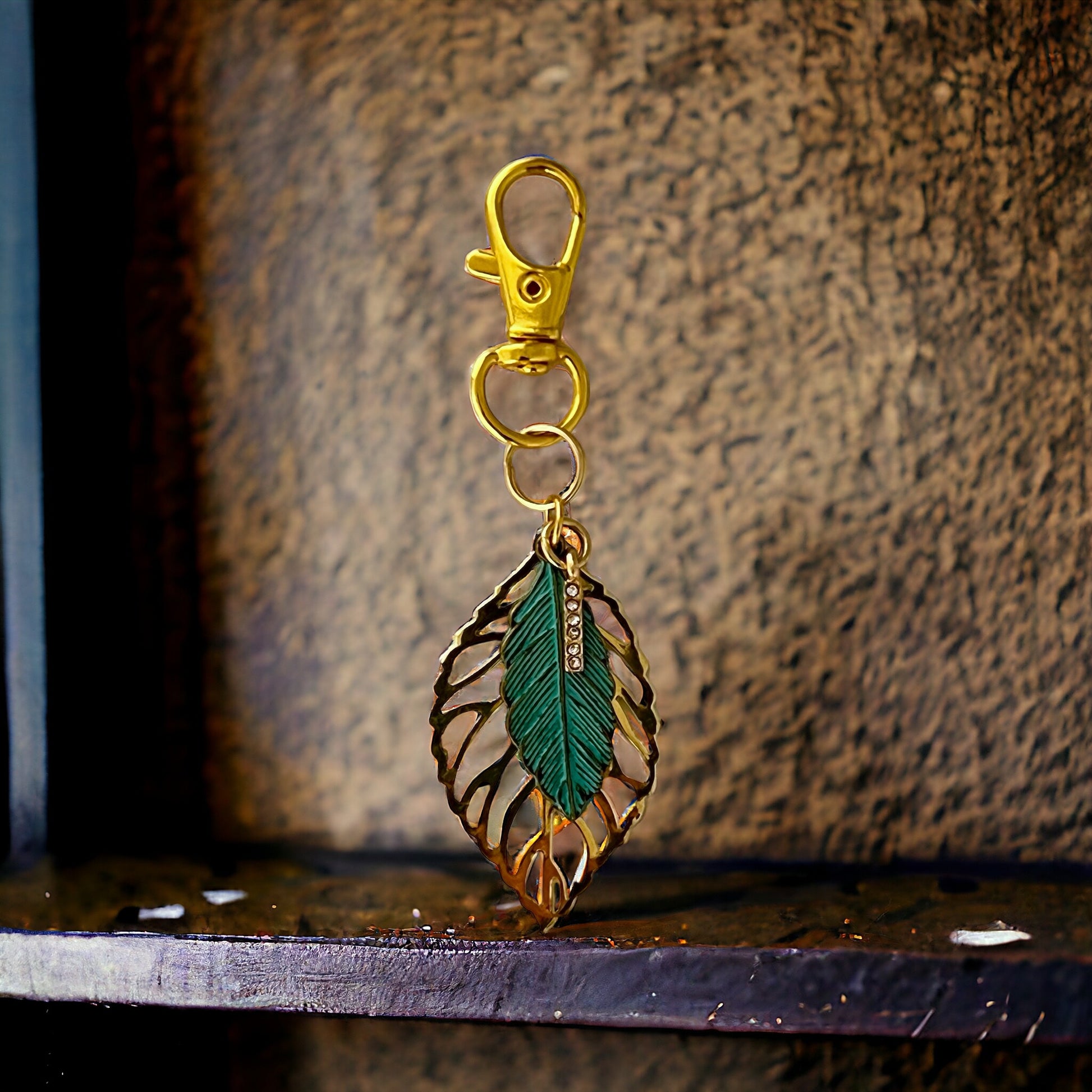 Green Feather & Leaf Purse Charm – Boho Chic Gold Keychain with Rhinestones