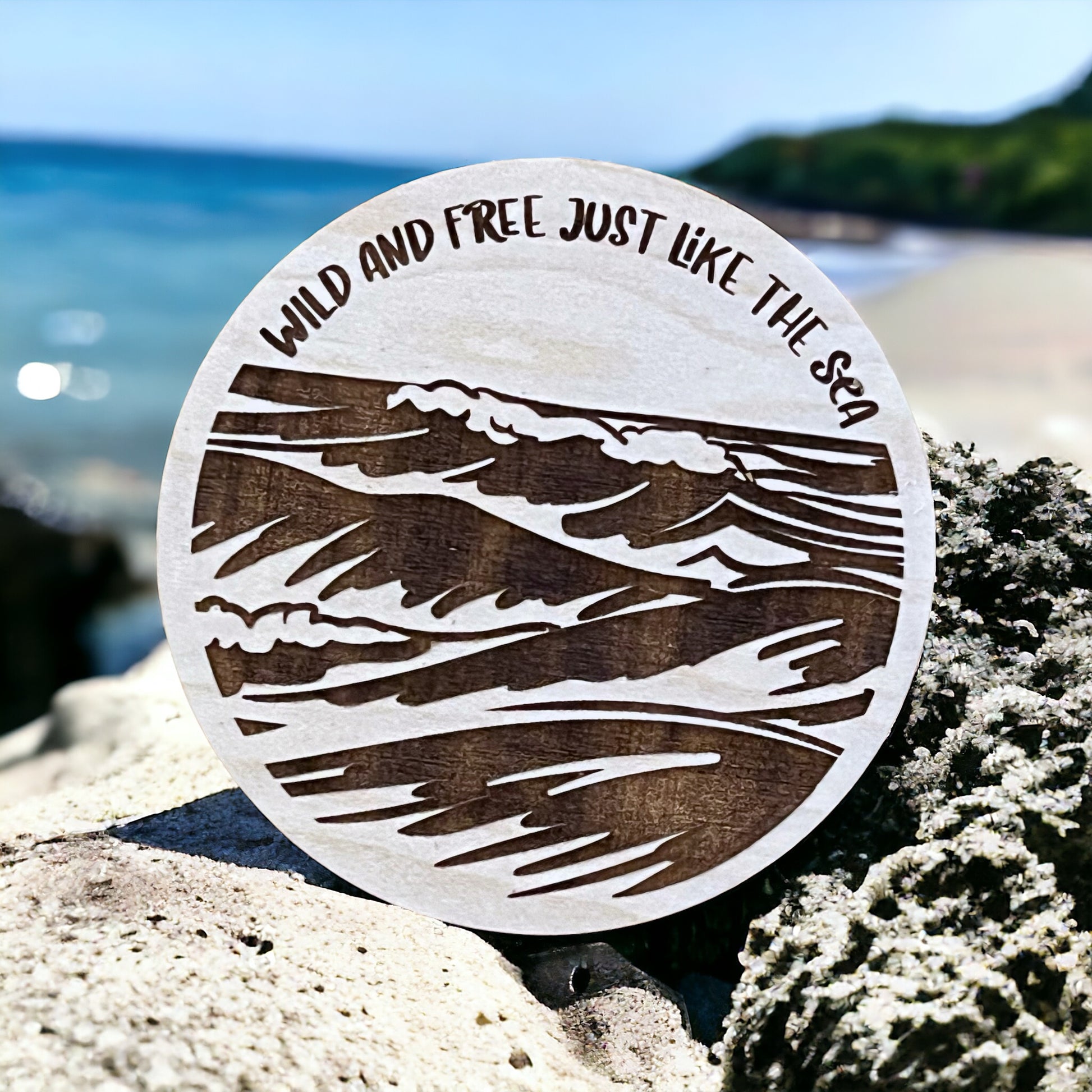 Wild and Free Ocean Magnet – Coastal Nautical Wood Decor