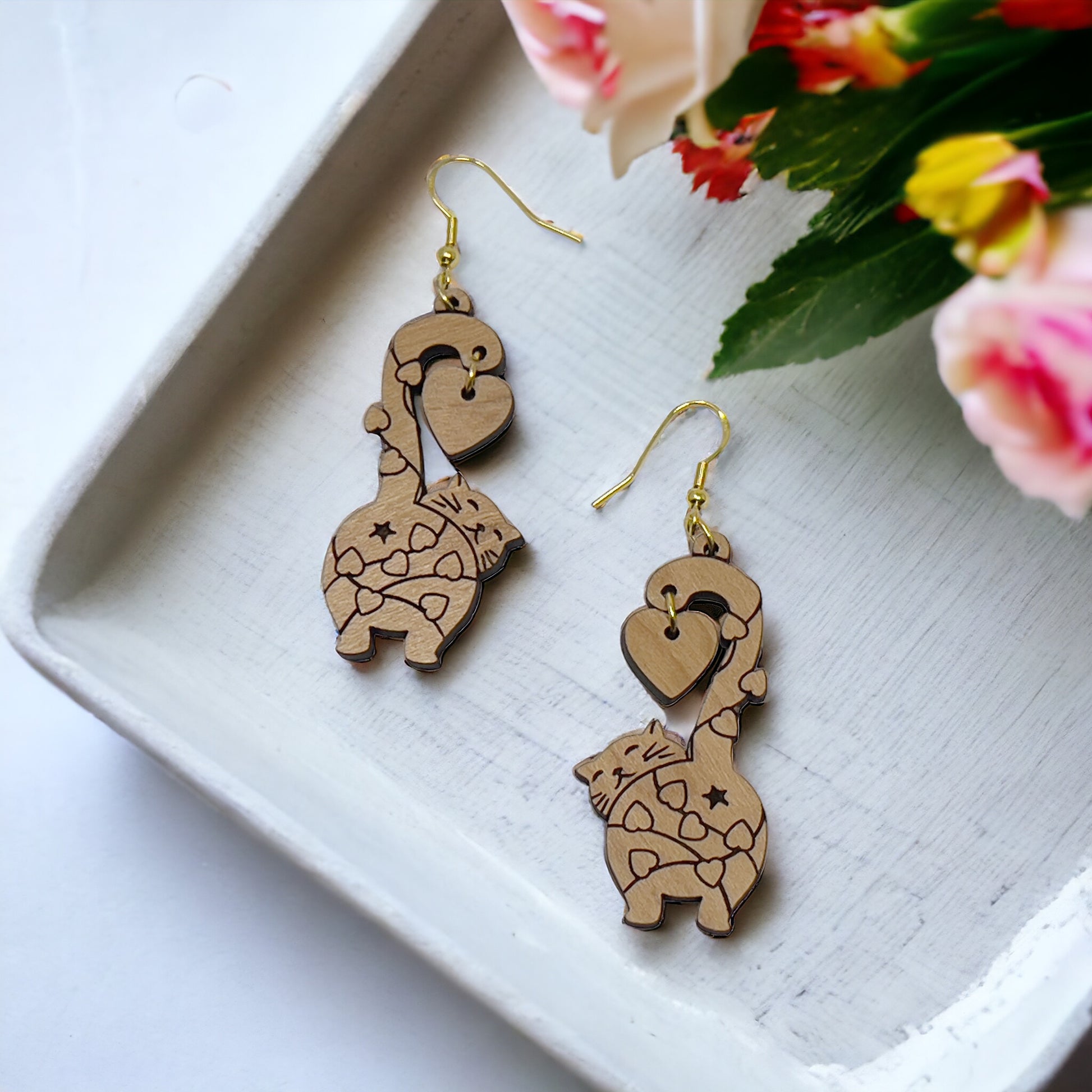 Heart Cat Dangle Earrings – Whimsical Love-Themed Wooden Jewelry