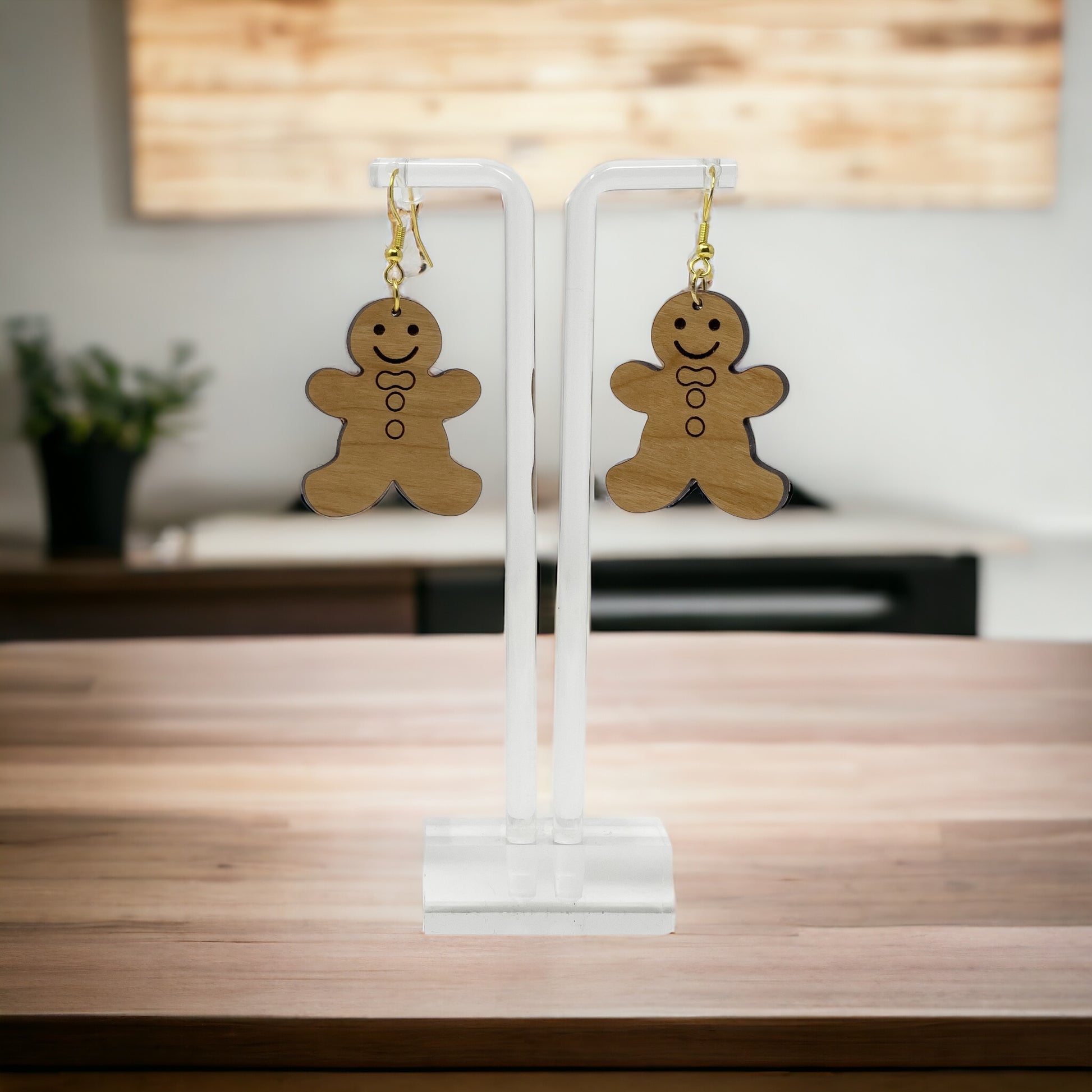 Gingerbread Man Wood Earrings – Cute Holiday Christmas Cookie Jewelry