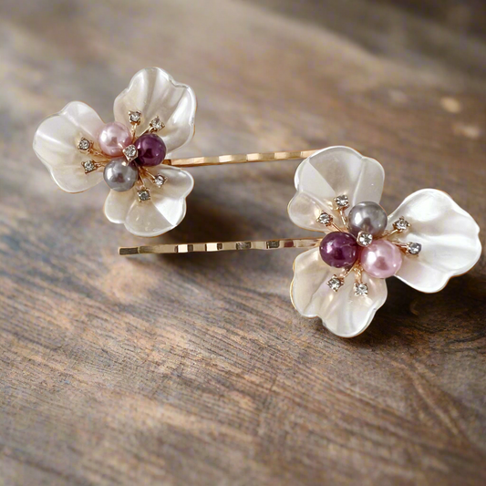 White Floral Pearl Hair Pin Set of 2 Elegant Bridal Hair Accessories