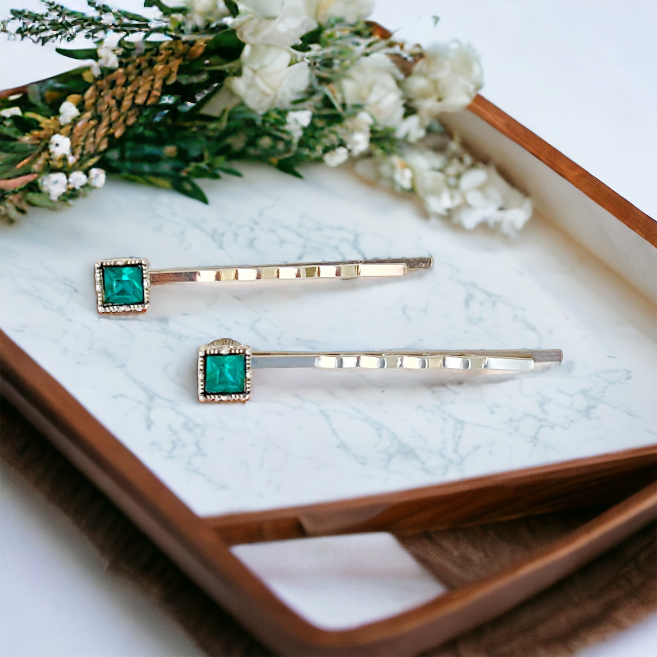 Green Acrylic Square Hair Pins: Boho Chic Accessories for Unique Hairstyles