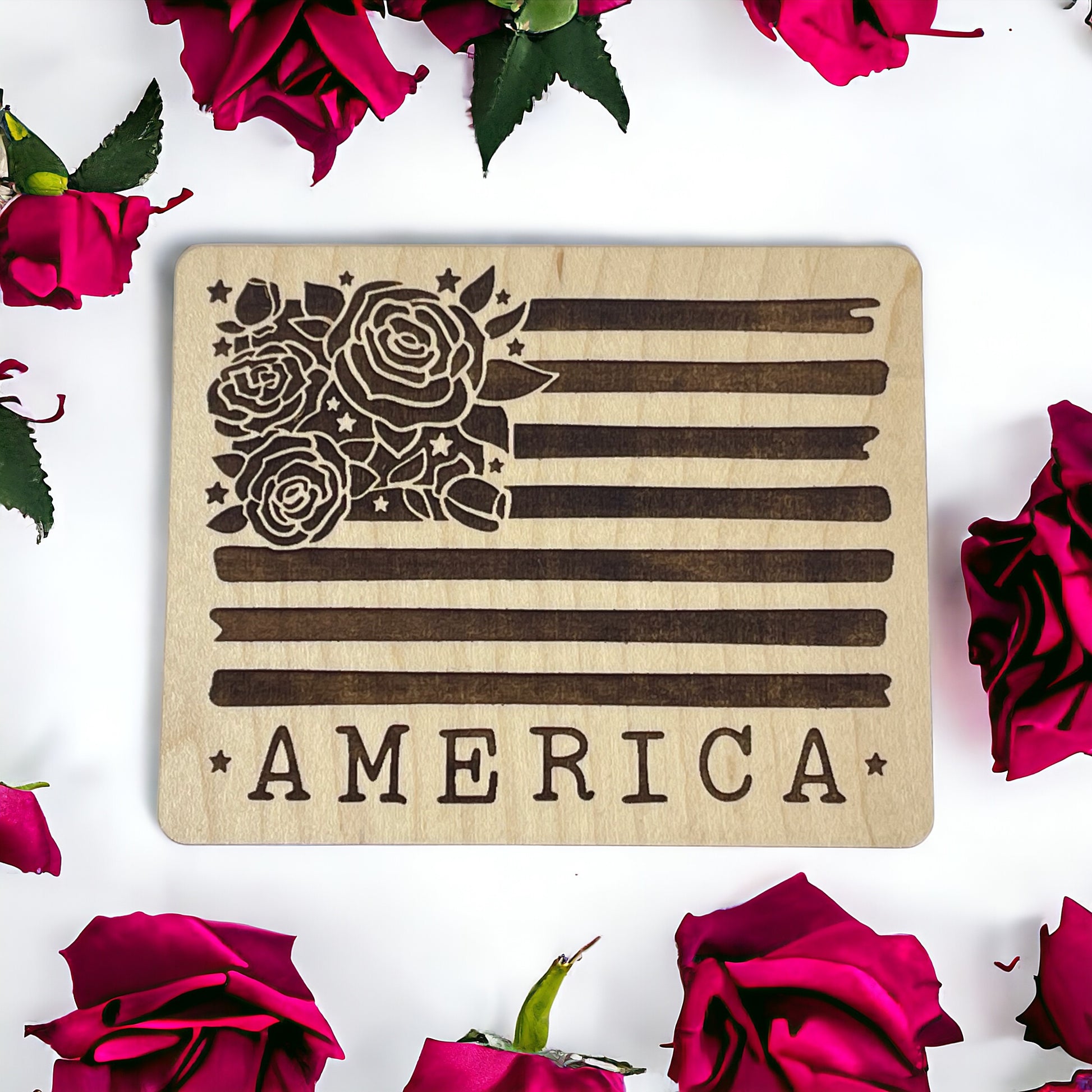 Floral American Flag Magnet – Rustic Patriotic Home Accent