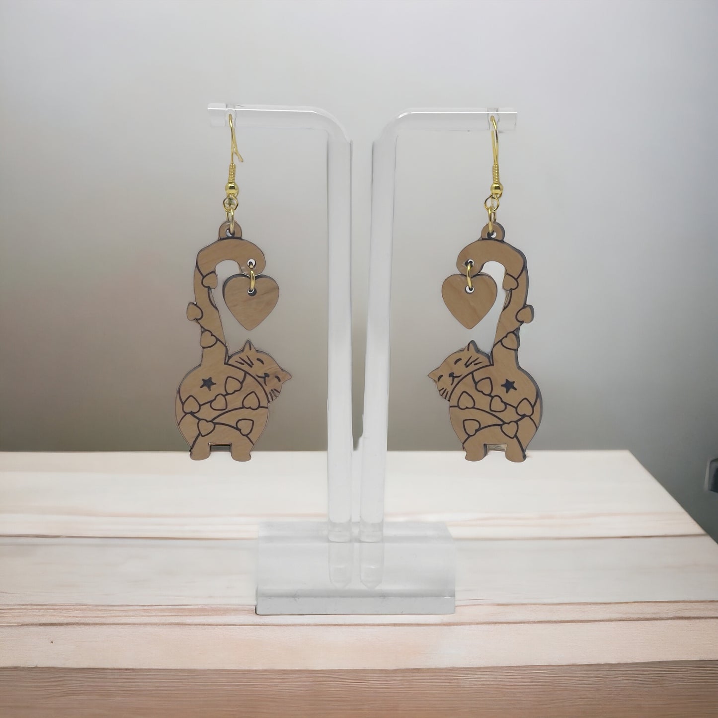 Heart Cat Dangle Earrings – Whimsical Love-Themed Wooden Jewelry