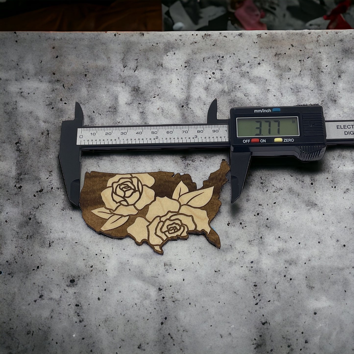 USA Rose Magnet – Floral Patriotic Wooden Home Decor