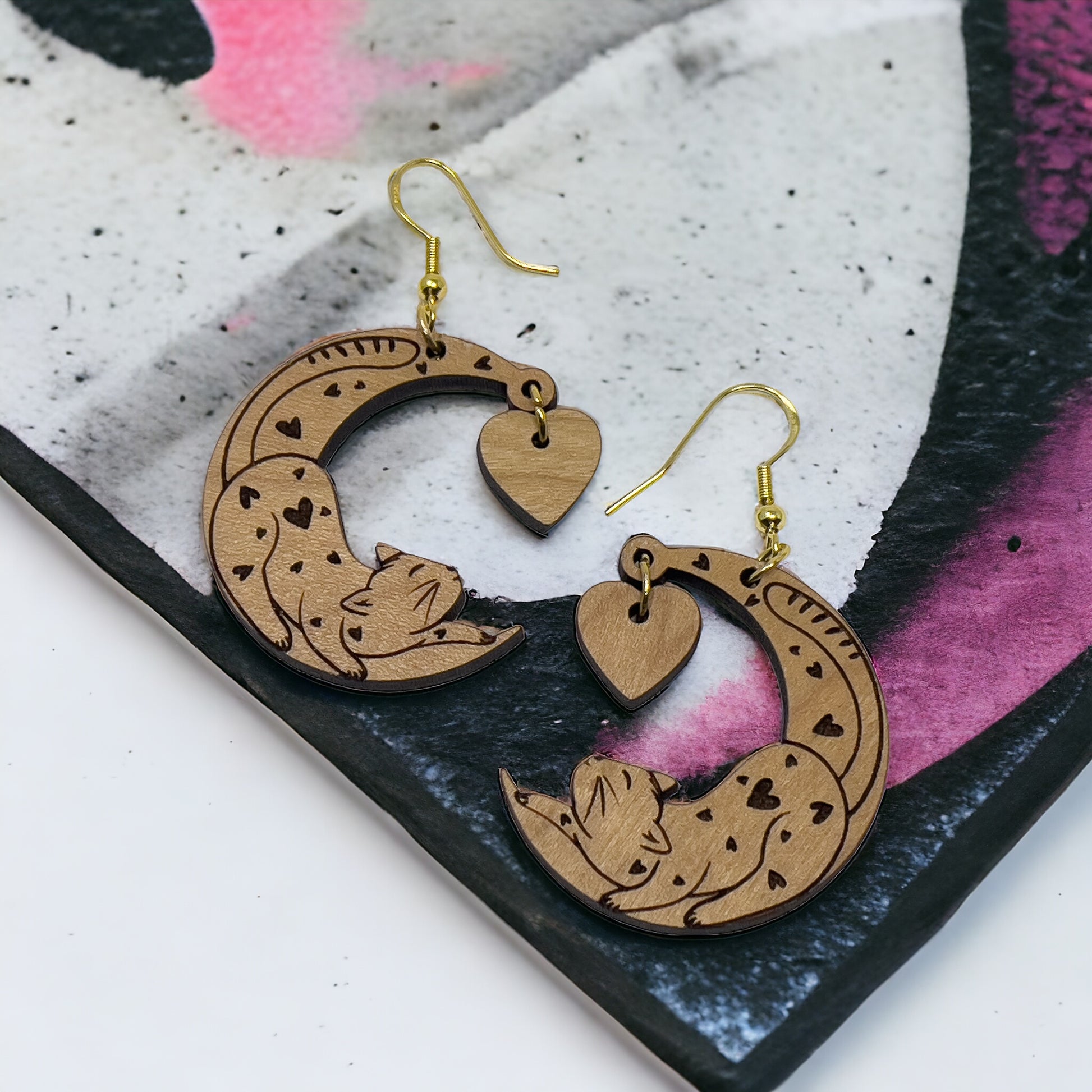 Heart Moon Cat Earrings – Whimsical Wooden Love Jewelry for Her
