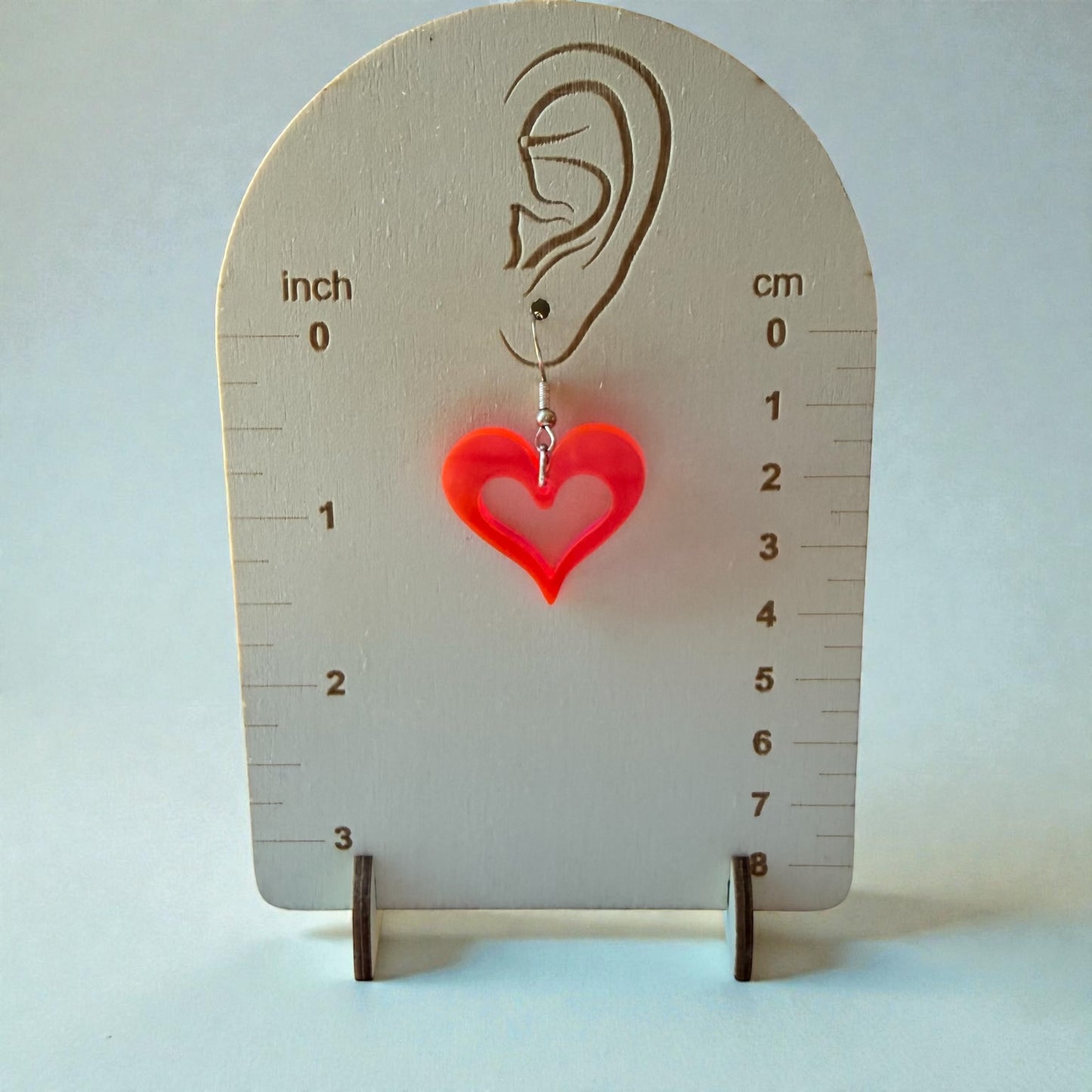 Neon Pink Heart Acrylic Earrings – Retro Y2K Statement Dangles