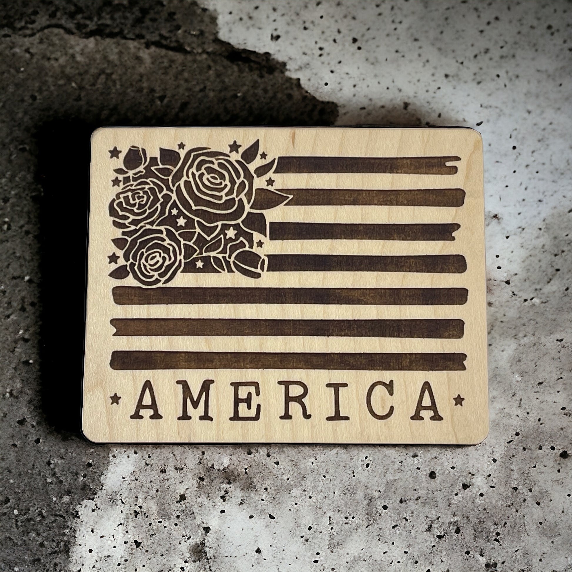 Floral American Flag Magnet – Rustic Patriotic Home Accent