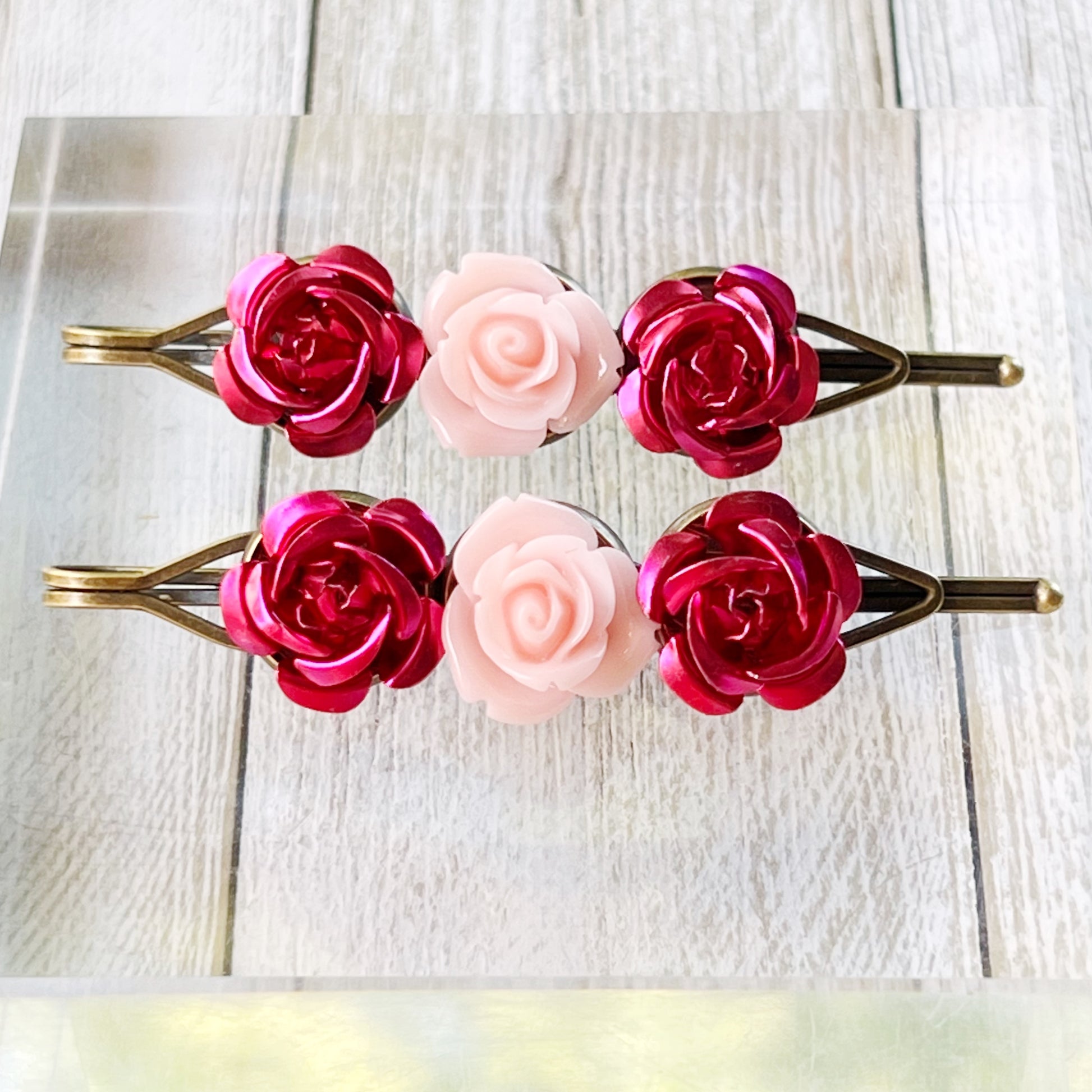 Red & Pink Rose Hair Pins – Romantic Vintage-Inspired Floral Hair Clips