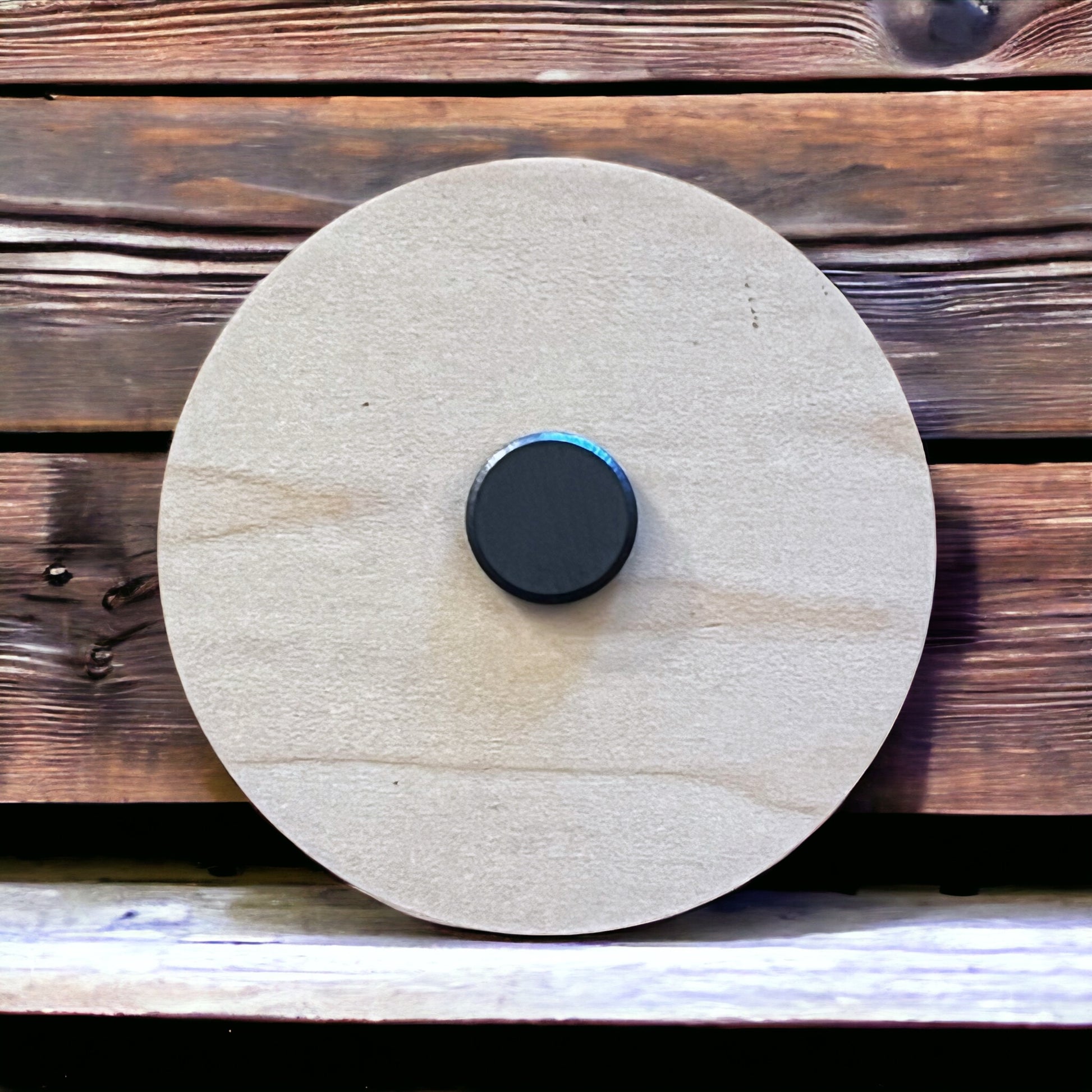 Beach Vibes Wave Magnet – Round Wood Coastal Decor for Ocean Lovers