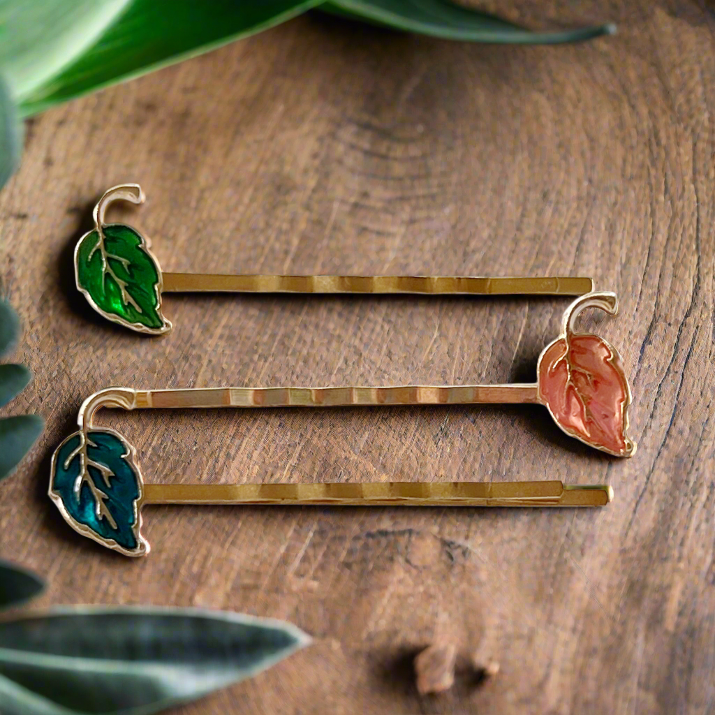 Enamel Leaf Hair Pin Trio – 3-Piece Autumn Hair Clip Set in Fall Colors