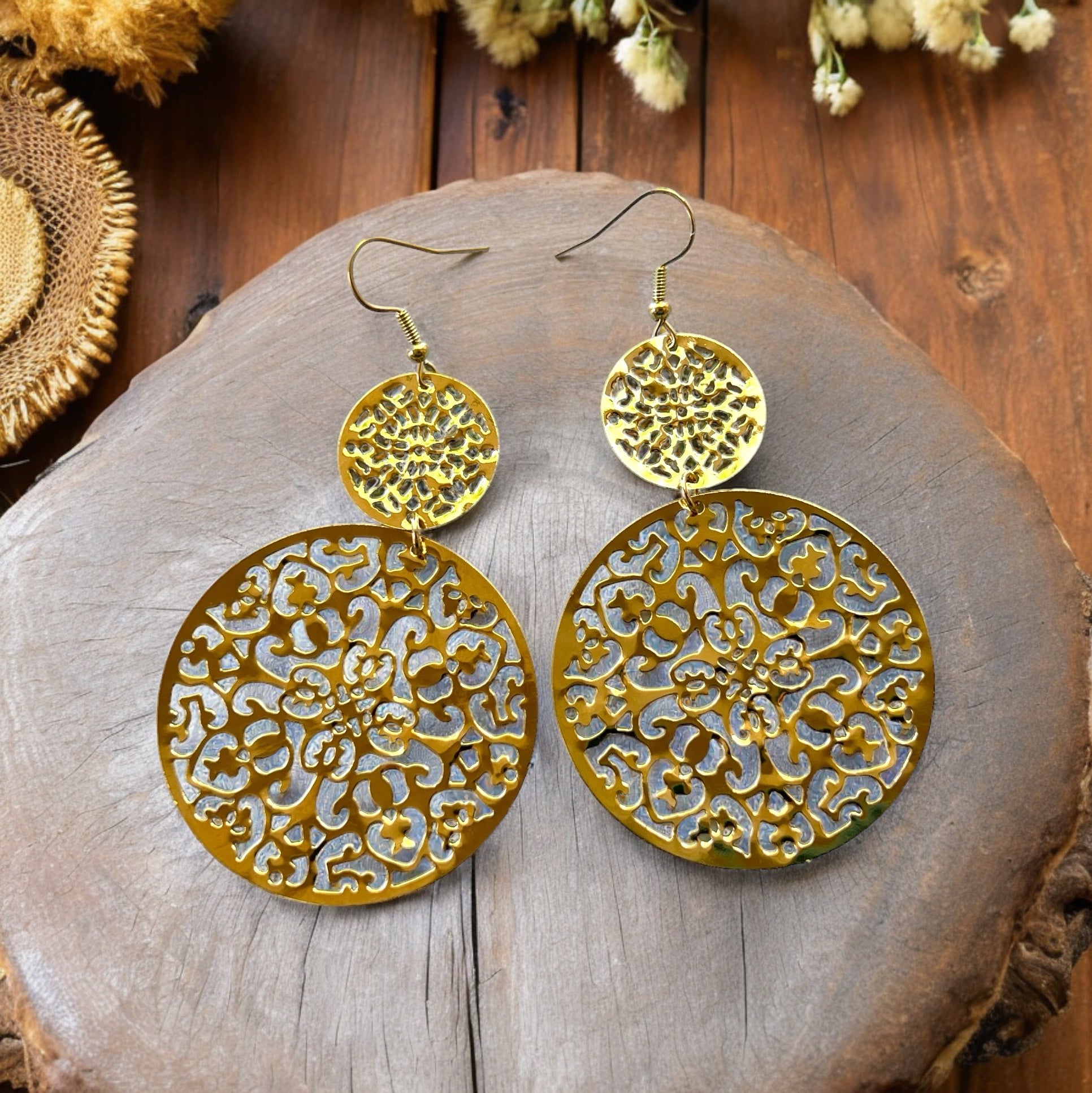 Gold Filigree Dangle Earrings – Elegant Round Jewelry