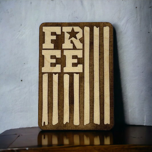 Free Flag Vertical Magnet – Patriotic Rustic Wood Decor