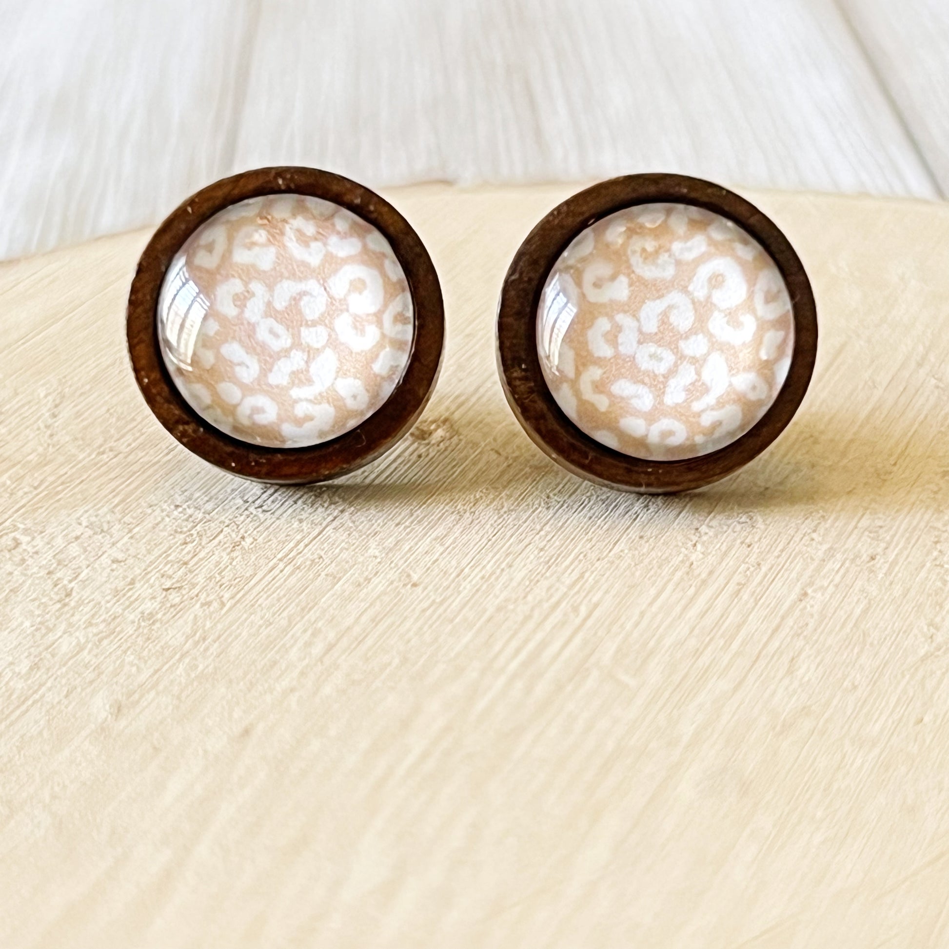 Beige Leopard Print Stud Earrings – Neutral Animal Pattern Wood Jewelry