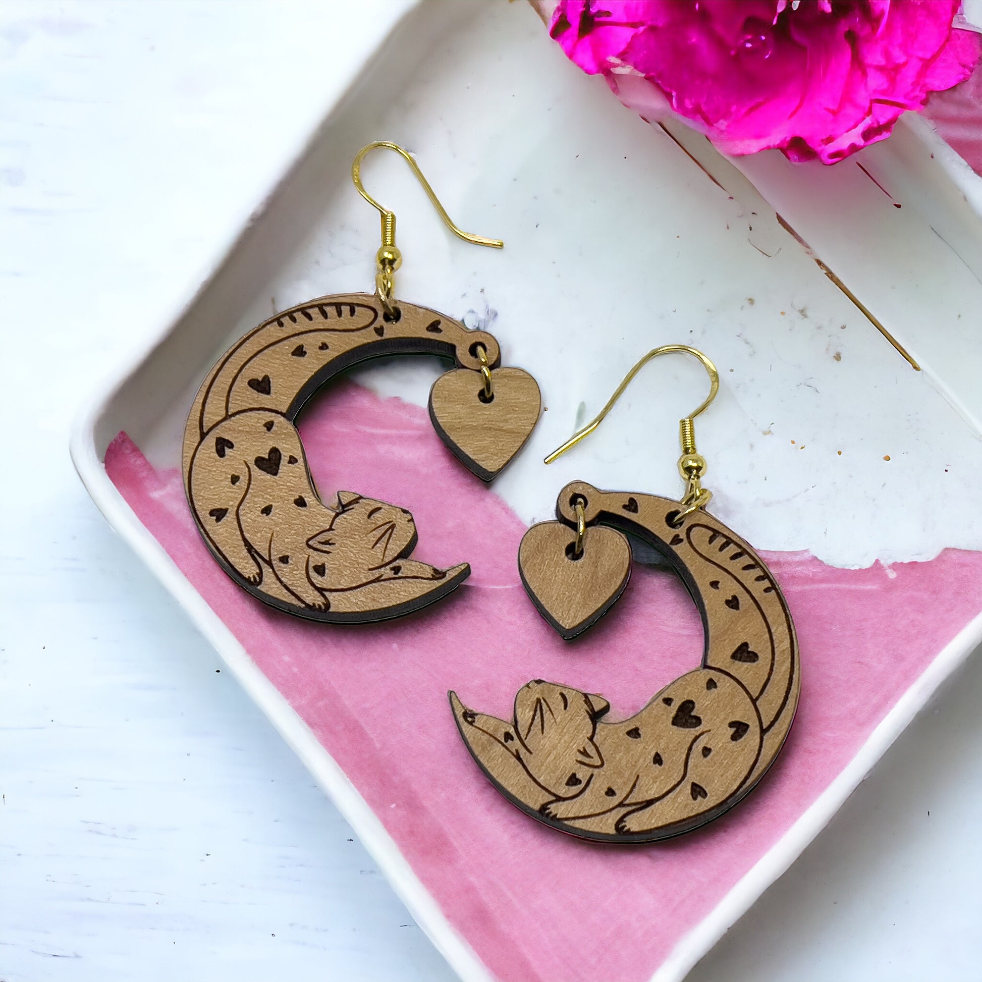 Heart Moon Cat Earrings – Whimsical Wooden Love Jewelry for Her