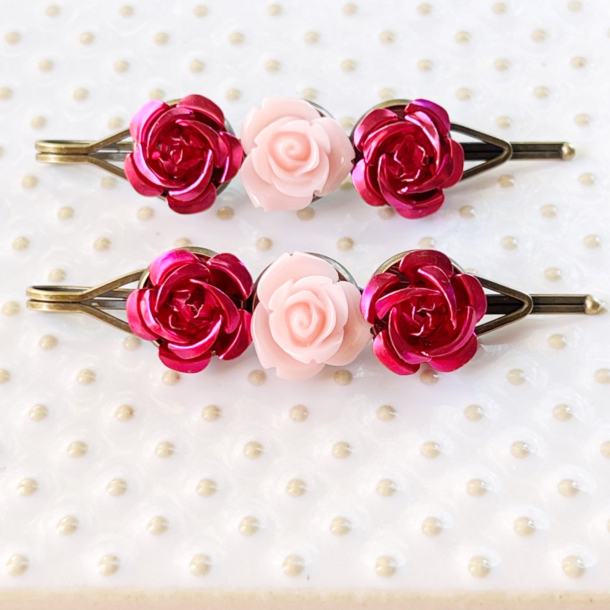 Red & Pink Rose Hair Pins – Romantic Vintage-Inspired Floral Hair Clips