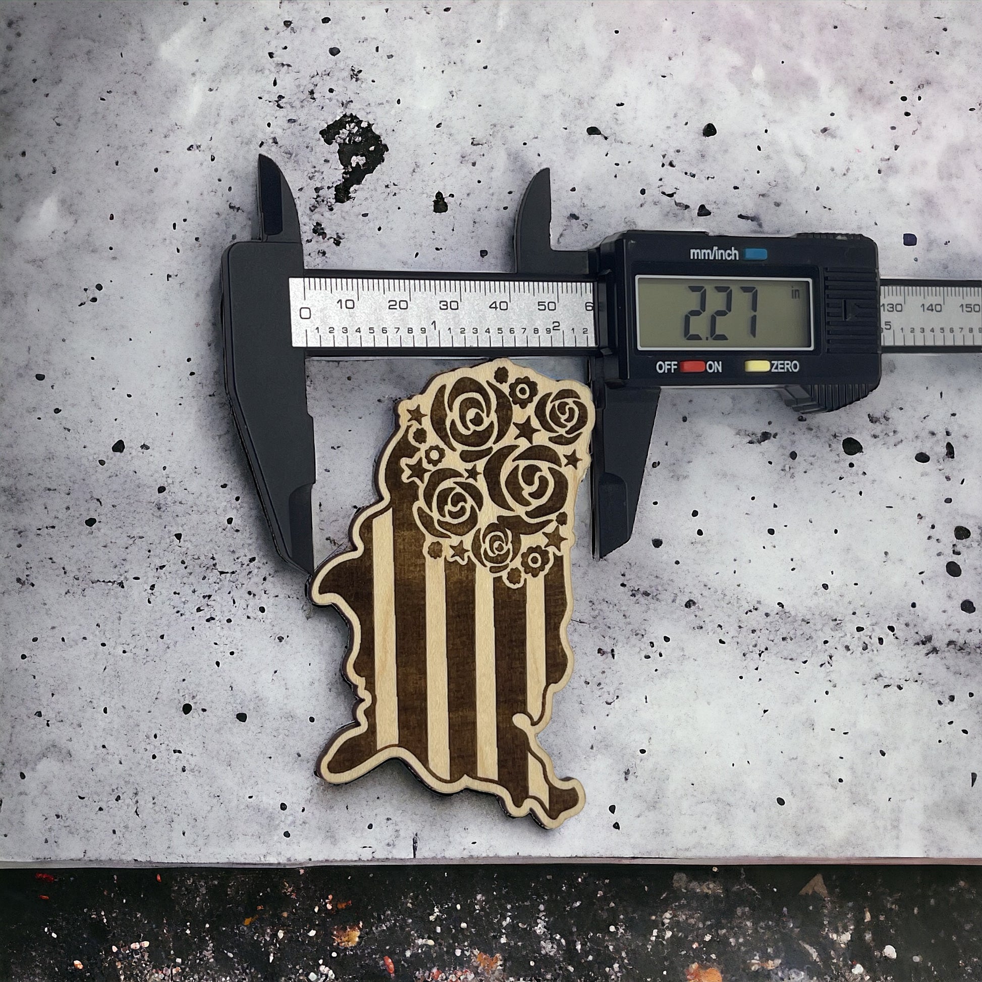 USA Shaped Magnet for Home Work School Office, Patriotic Decor Gift, Floral United States Flag Paintable Magnet, Boho Flower Wood Decoration