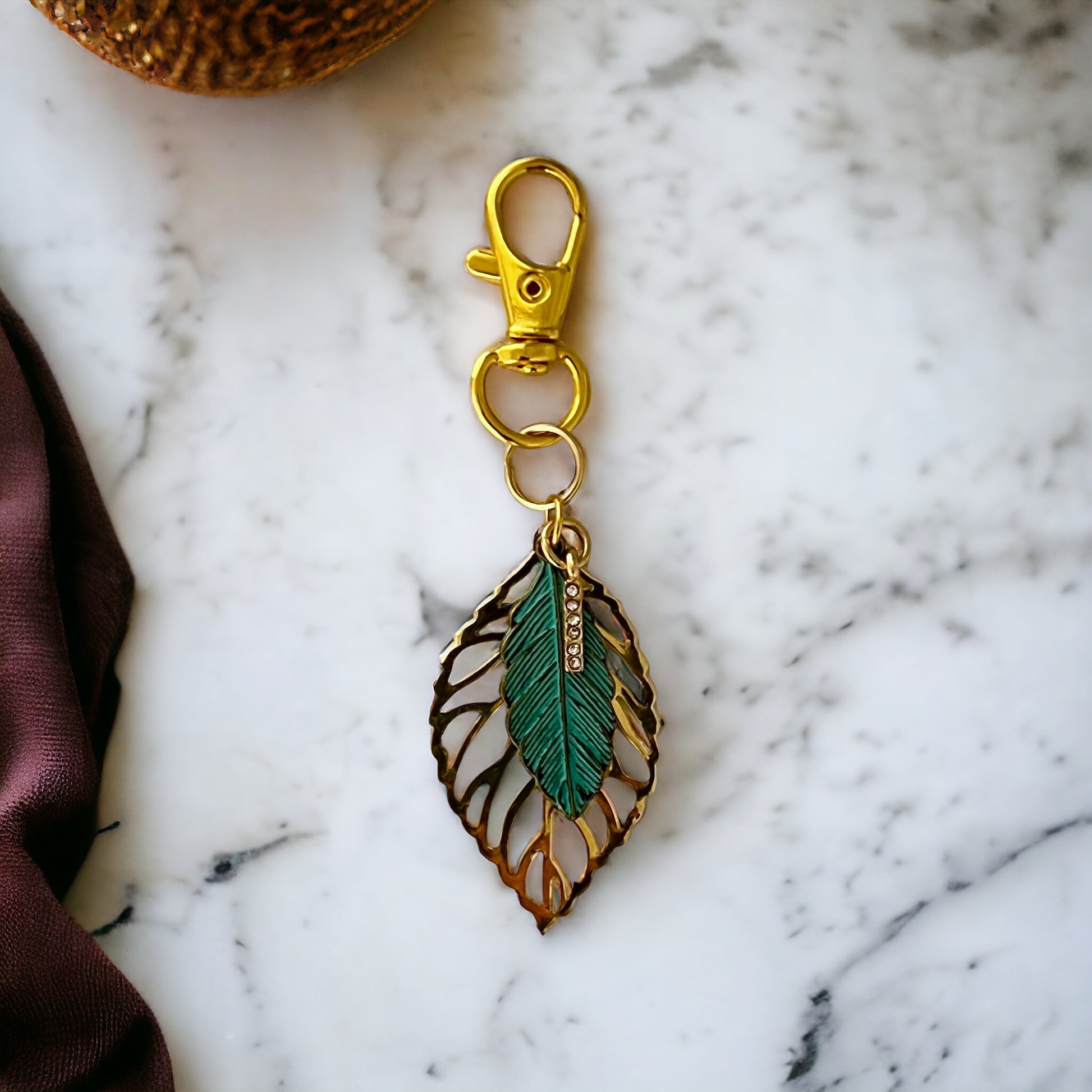 Green Feather & Leaf Purse Charm – Boho Chic Gold Keychain with Rhinestones