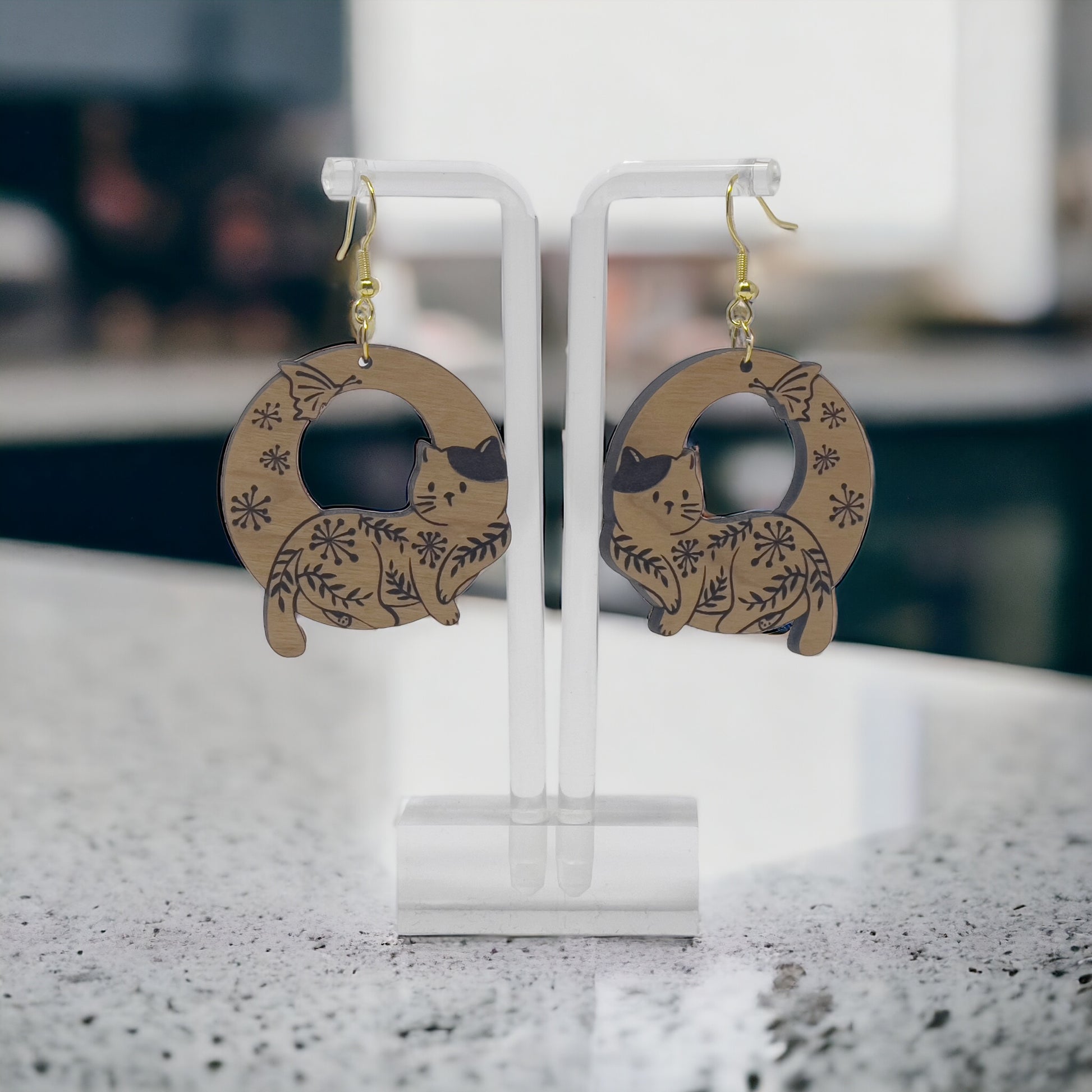 Floral Cat Circle Wood Earrings – Whimsical Nature-Inspired Feline Jewelry