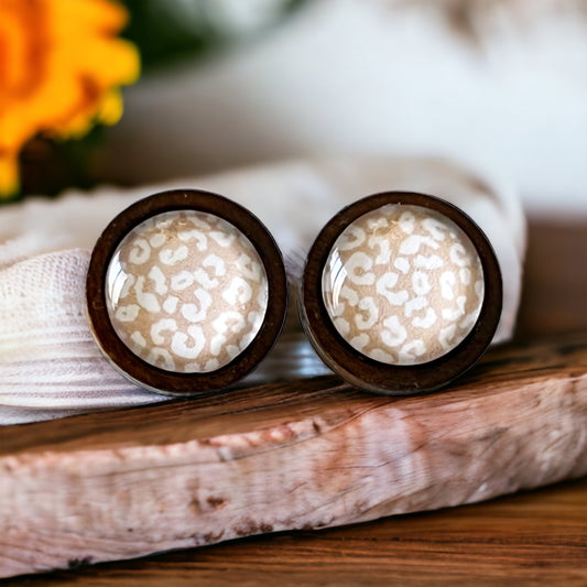 Beige Leopard Print Stud Earrings – Neutral Animal Pattern Wood Jewelry
