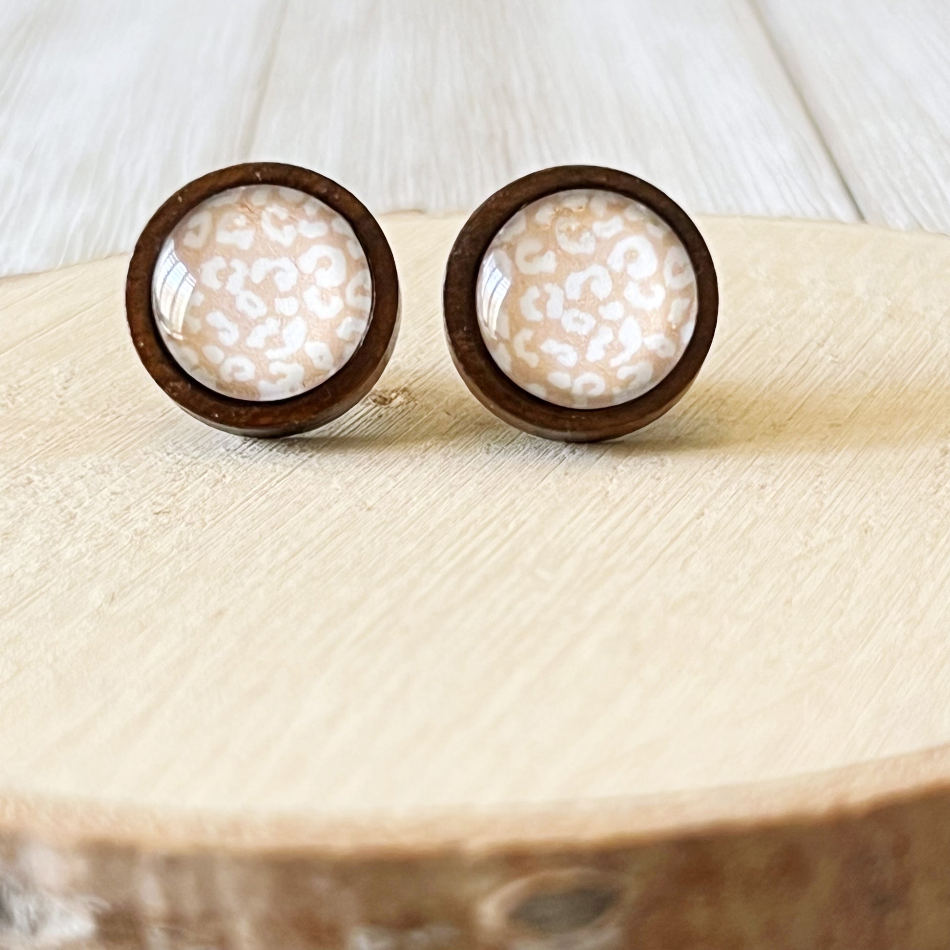 Beige Leopard Print Stud Earrings – Neutral Animal Pattern Wood Jewelry