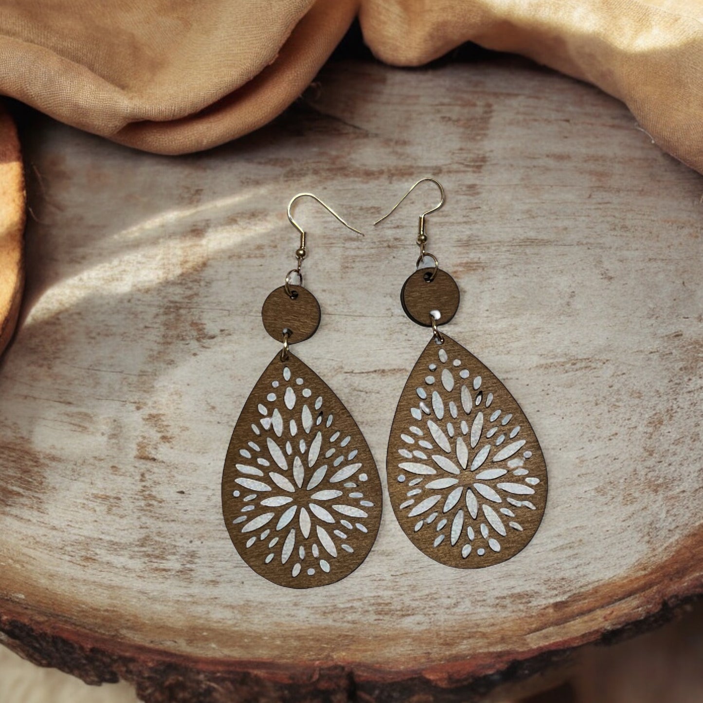 Wood Teardrop Dangle Earrings – Floral Cutout Chic Jewelry