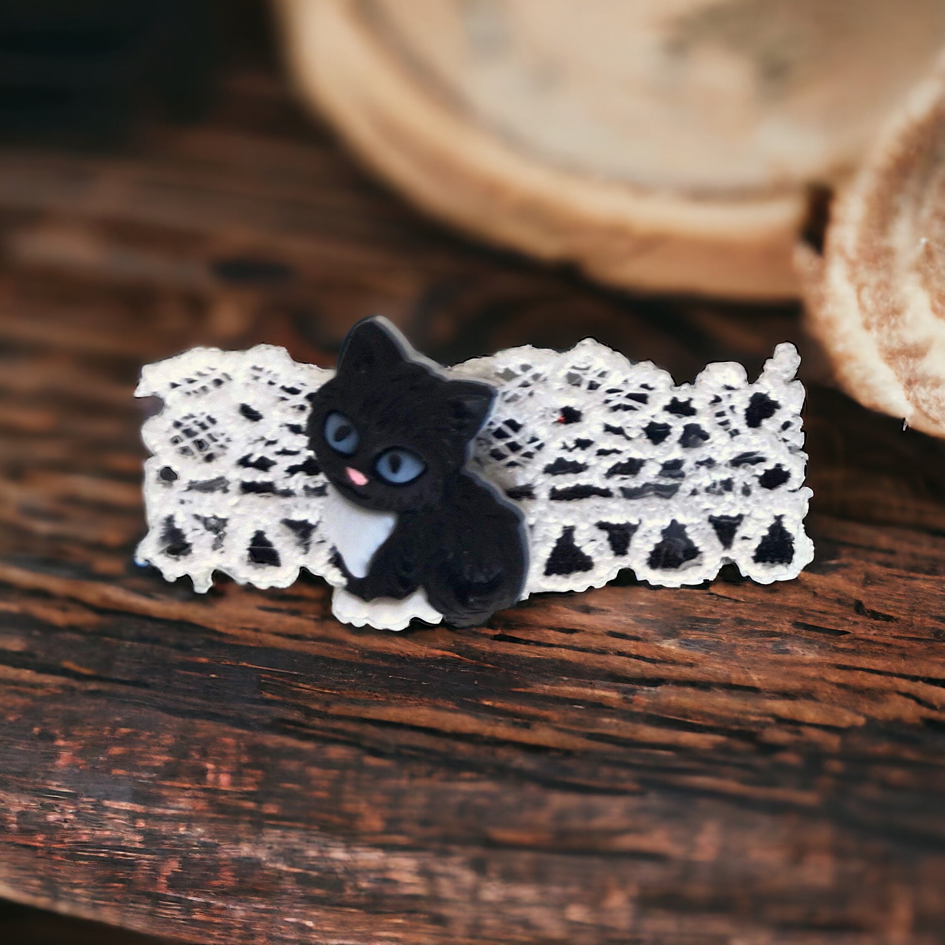 Black & White Cat Hair Clip - Adorable Feline-Inspired Accessory
