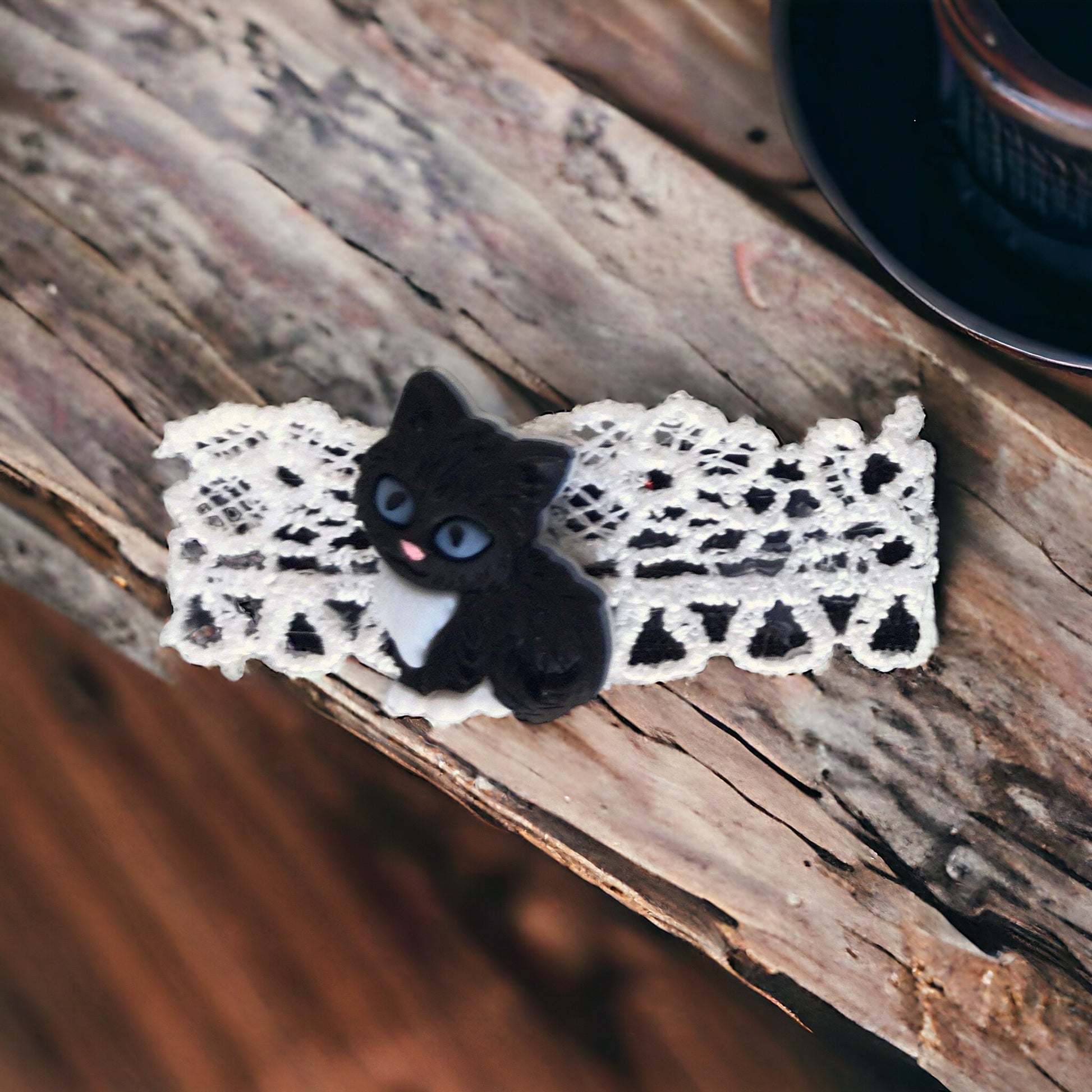 Black & White Cat Hair Clip - Adorable Feline-Inspired Accessory