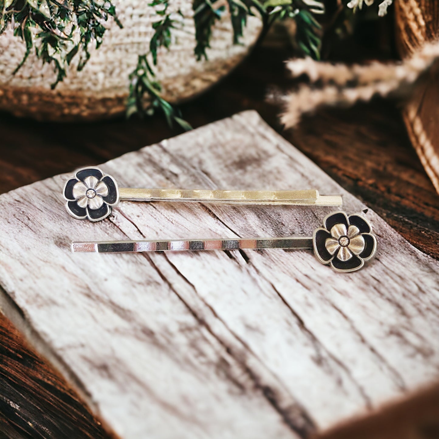 Black & Silver Wildflower Hair Pins - Stylish & Elegant Hair Accessories