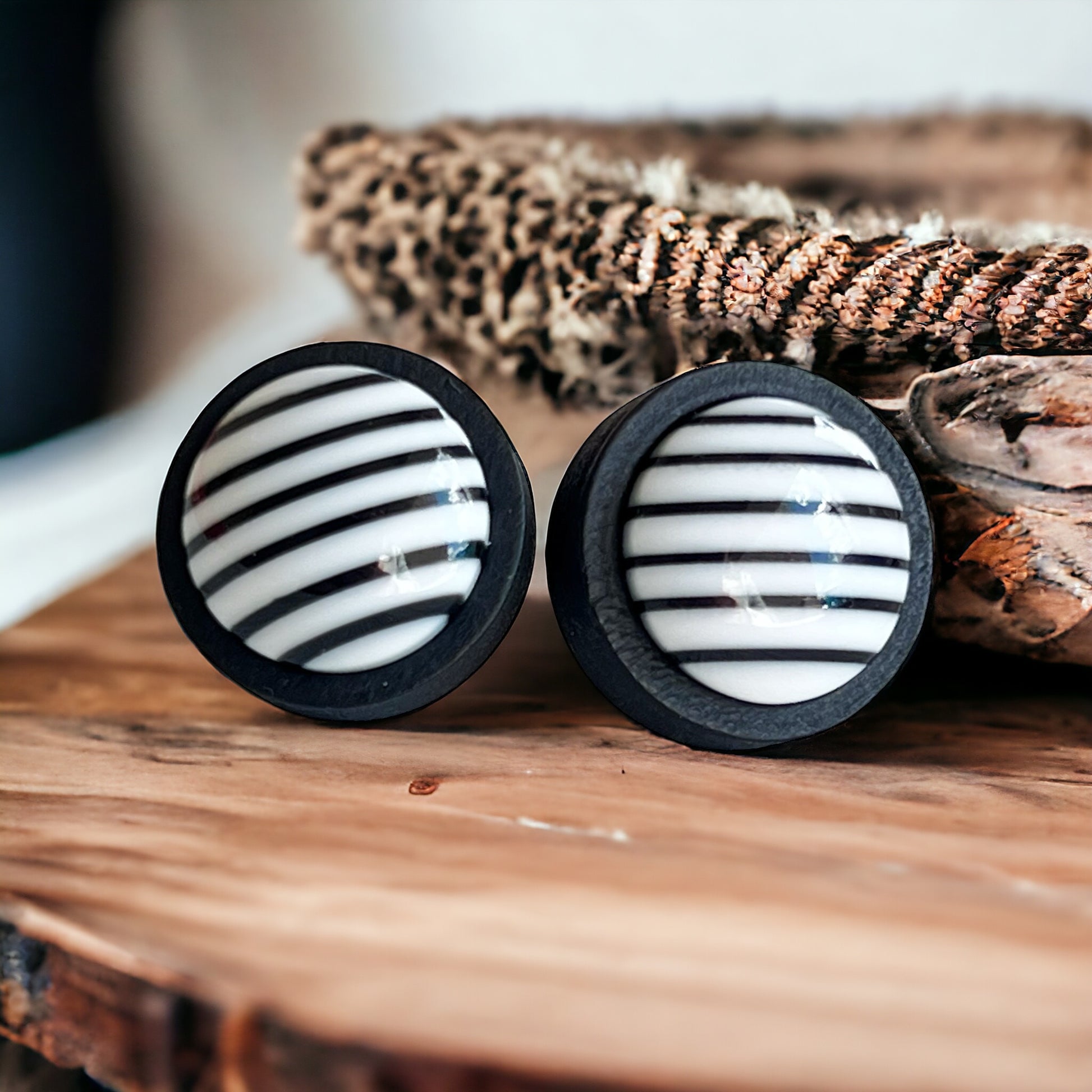 Black & White Stripe Resin Stud Earrings – Bold Graphic Statement Jewelry