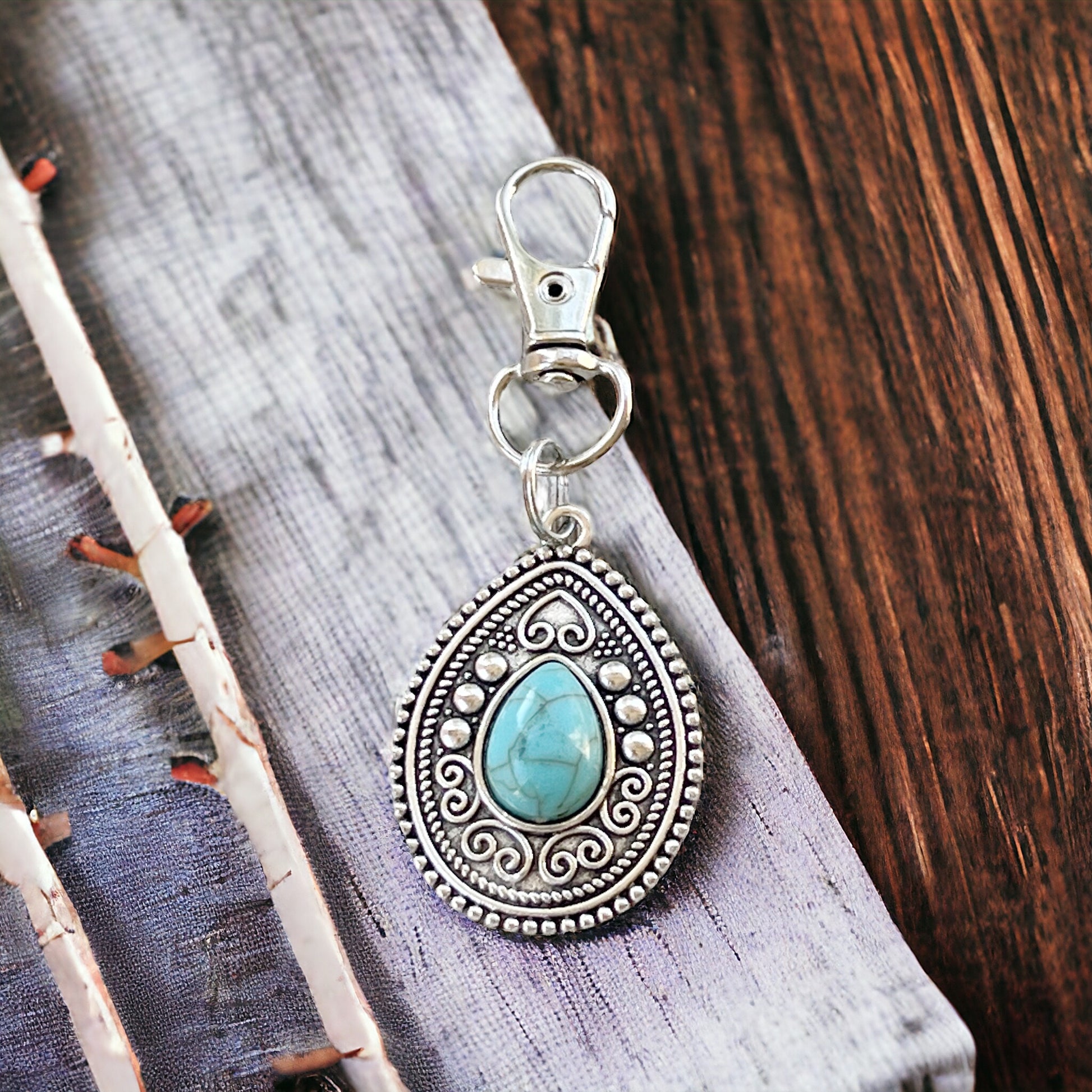 Turquoise Western Zipper Pull Handbag Keychain Charm - Stylish Western-Inspired Accessory