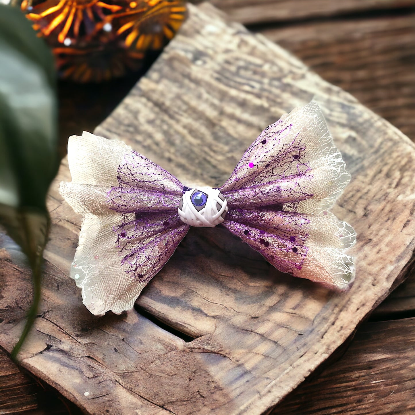 Mummy Eyeball Halloween Hair Bow - Spooky & Playful Hair Accessory