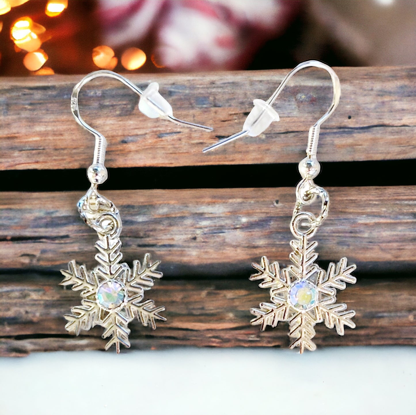Silver Snowflake Dangle Earrings: Sparkling Rhinestone Accents for Winter Charm