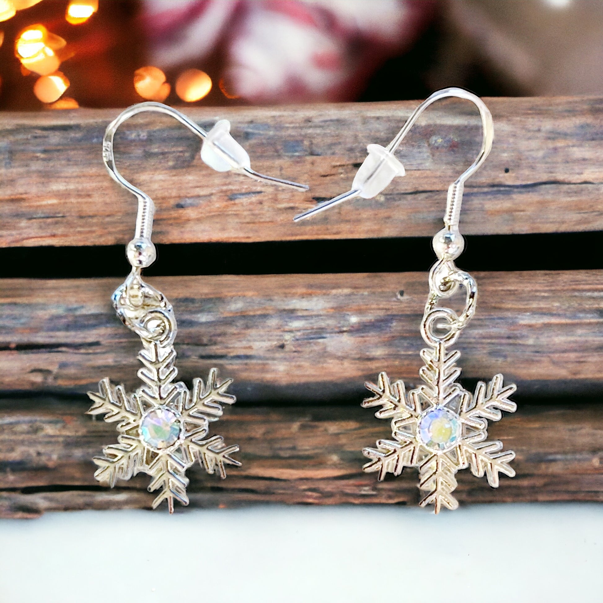 Silver Snowflake Dangle Earrings: Sparkling Rhinestone Accents for Winter Charm