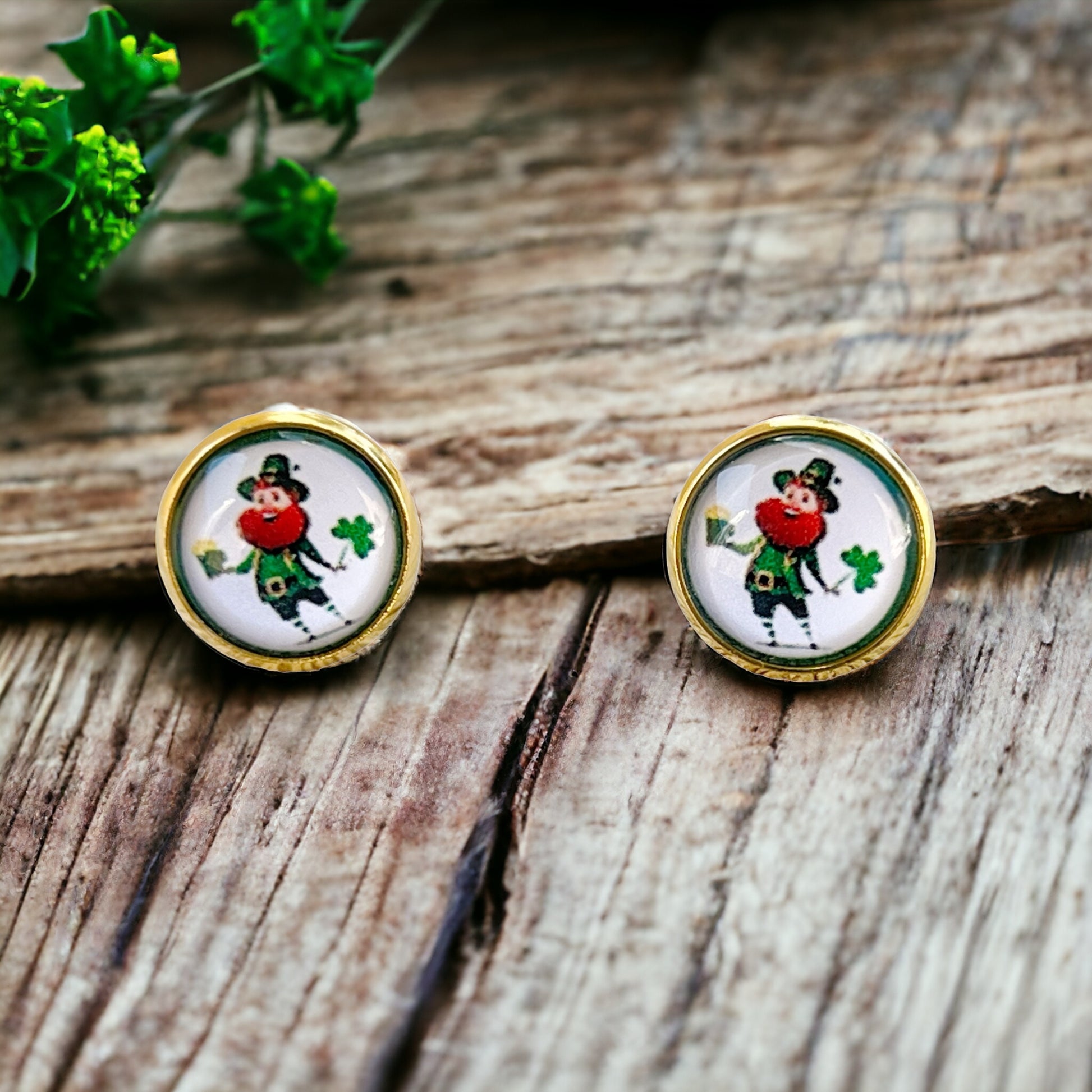 Leprechaun Gold Stud Earrings - Lucky & Festive Accessories