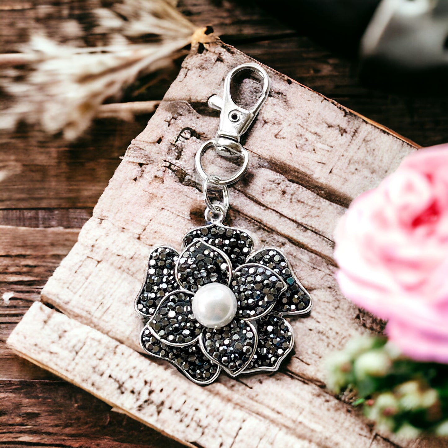 Flower Purse Charm with Rhinestones & Pearl: Elegant Accessory for Your Bag