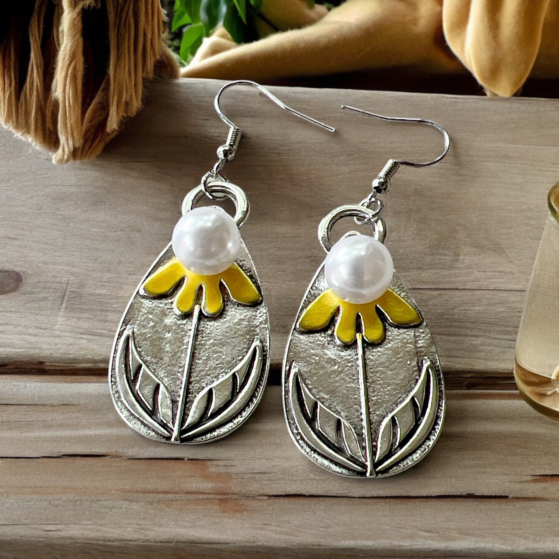 Silver & Pearl Flower Earrings – Elegant Boho Chic Jewelry