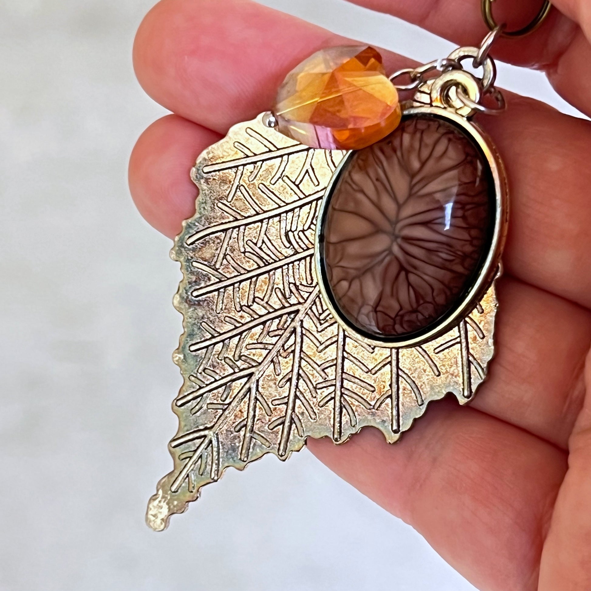 Leaf Purse Charm – Bronze Botanical Keychain with Glass Heart Accent