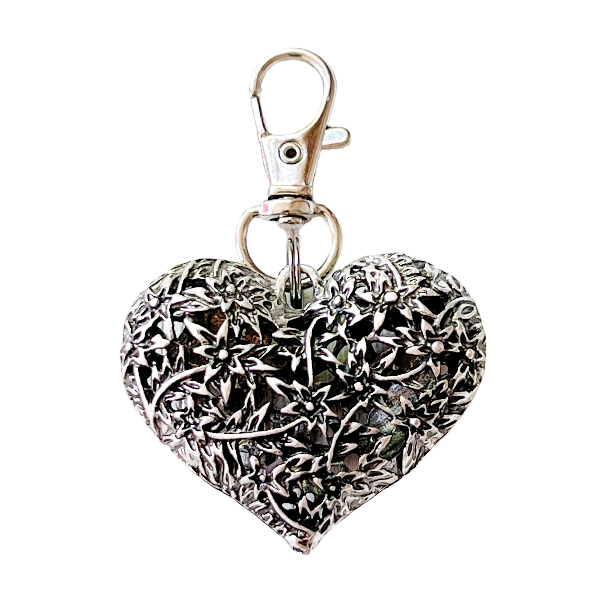 Floral Heart Purse Charm – Intricate Silver Botanical Keychain for Her