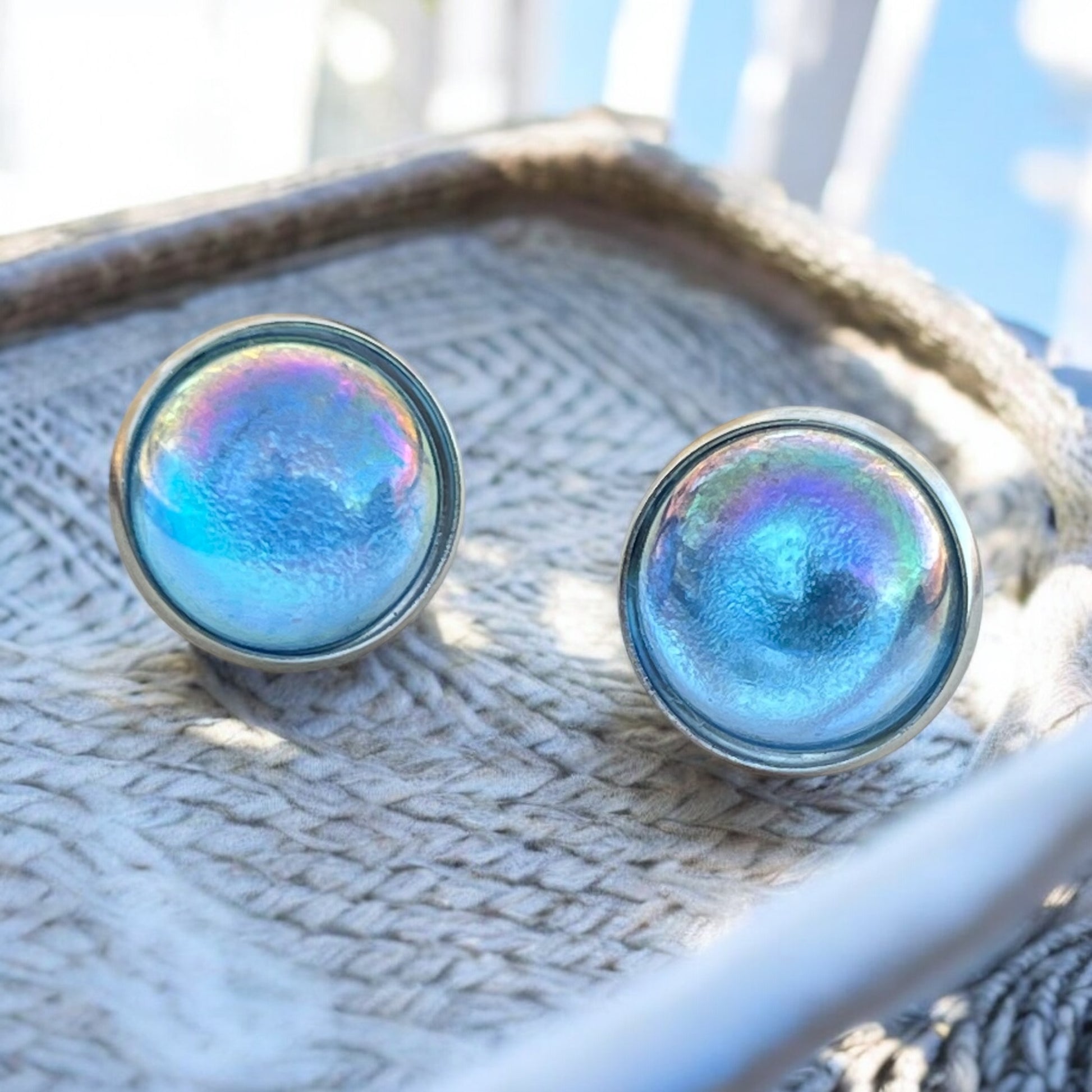 Unisex earrings with dreamy shine and stainless steel posts