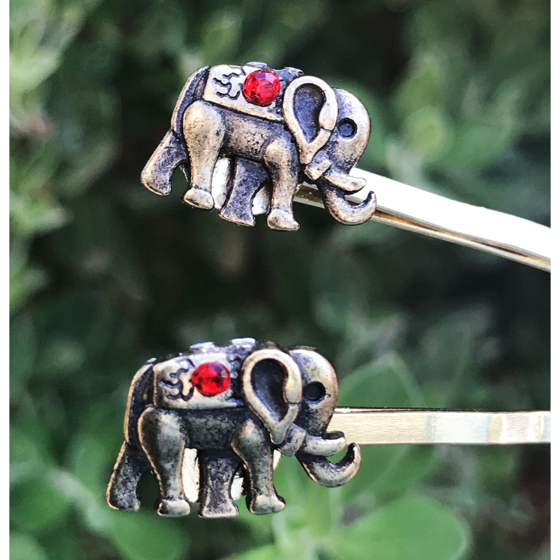 Tiny Bronze Rhinestone Elephant Bobby Pins: Adorable Animal-inspired Accessories