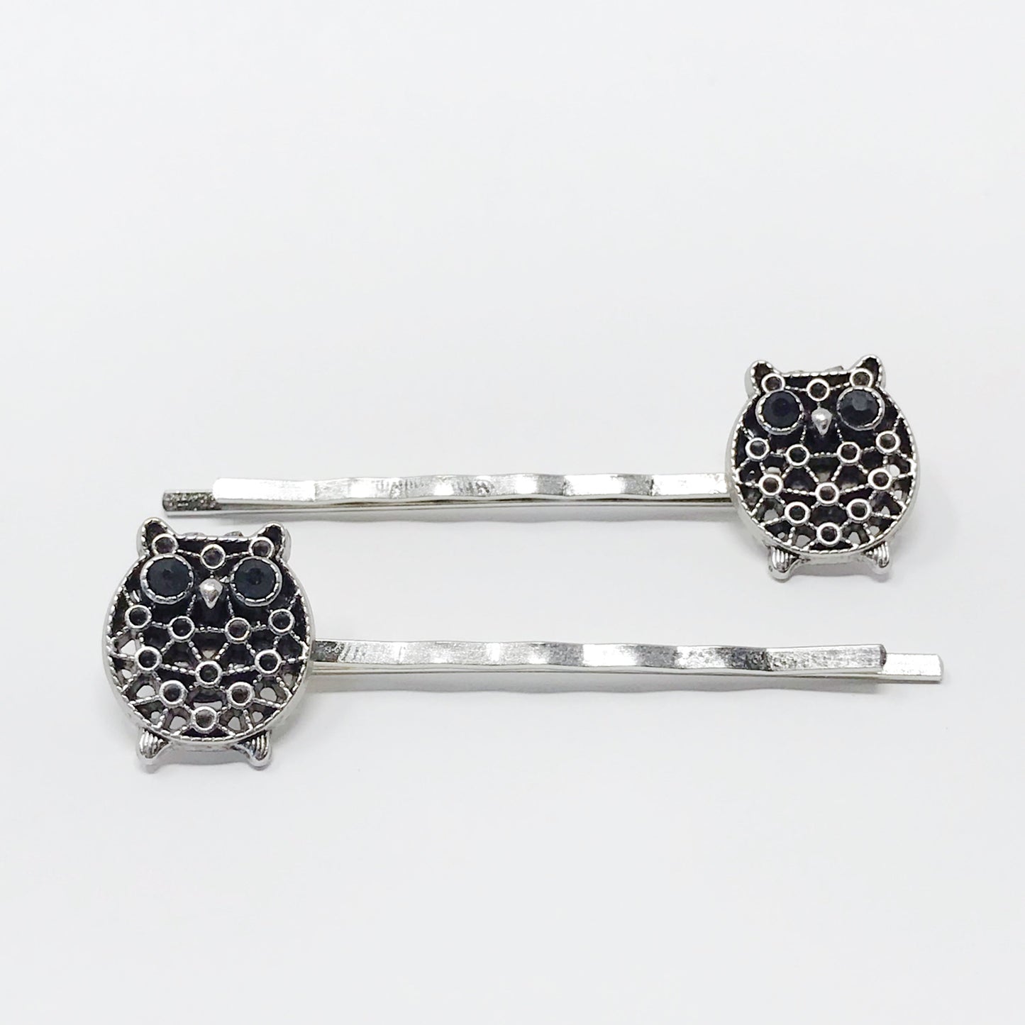 Silver & Black Owl Bobby Pins: Stylish & Whimsical Accessories for Your Hair