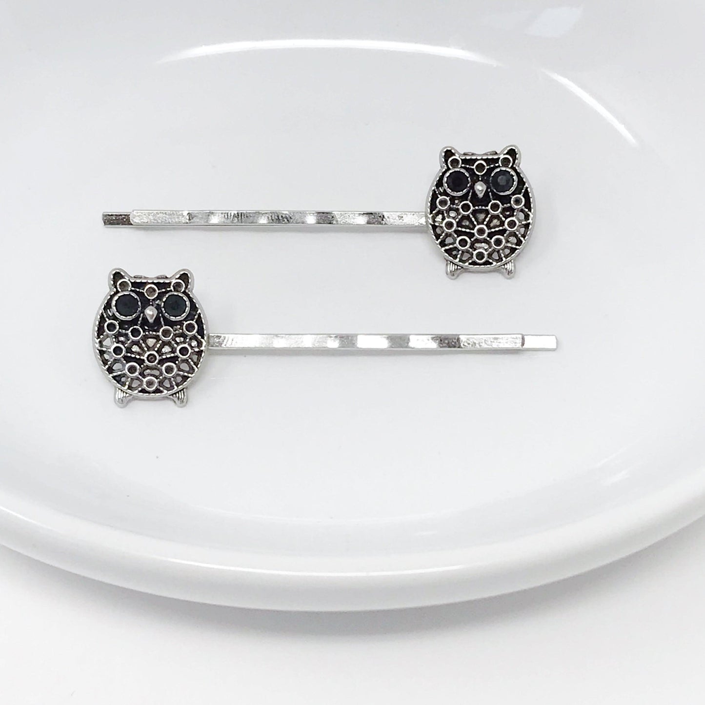 Silver & Black Owl Bobby Pins: Stylish & Whimsical Accessories for Your Hair