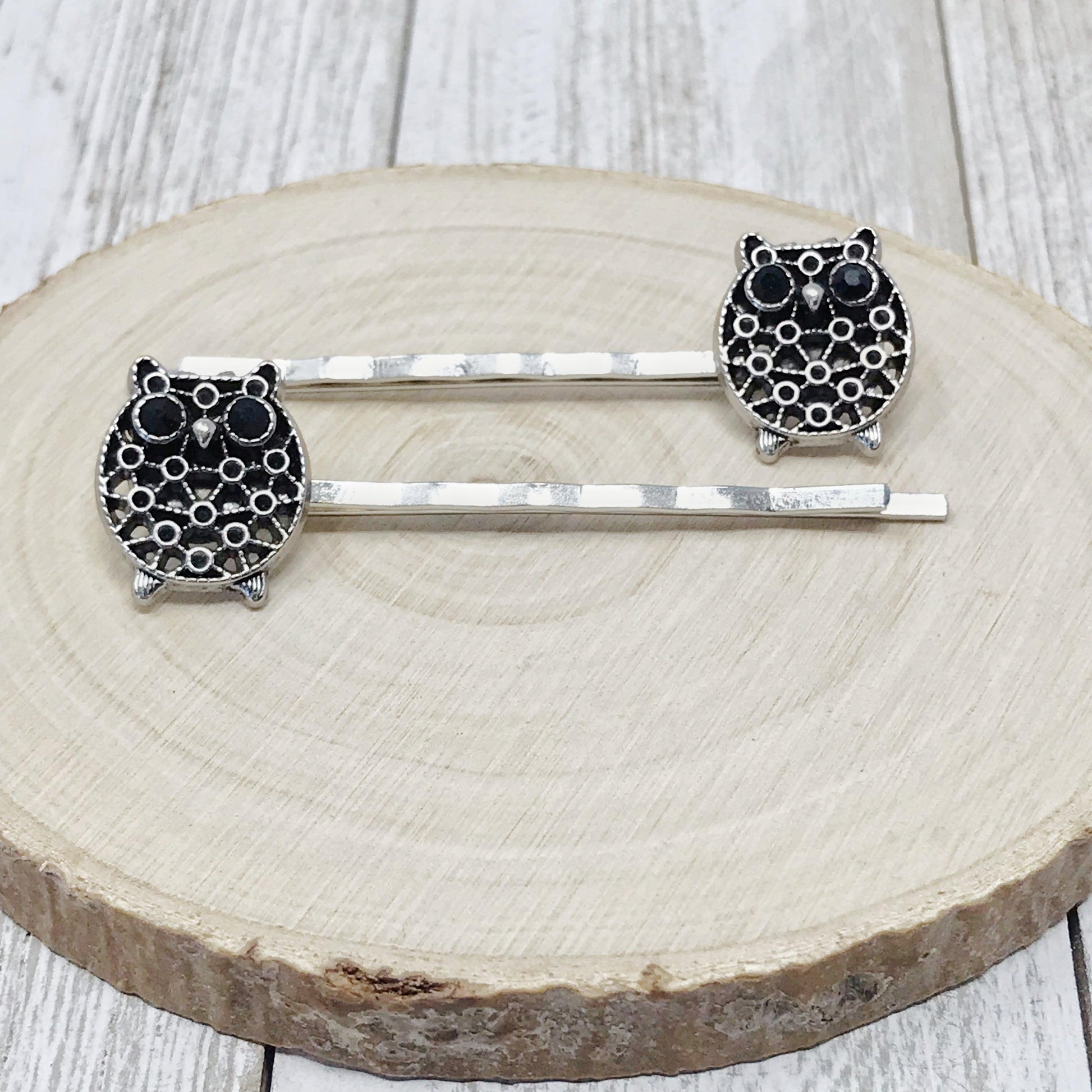 Silver & Black Owl Bobby Pins: Stylish & Whimsical Accessories for Your Hair