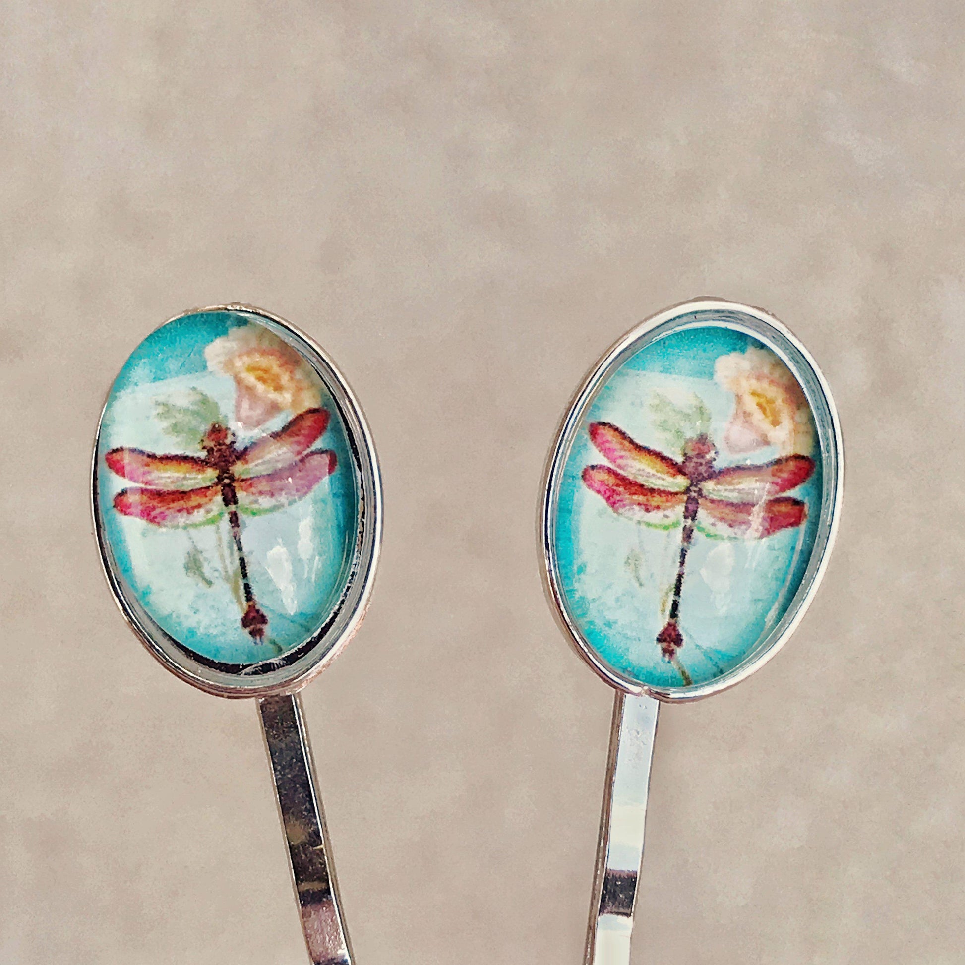 Whimsical nature-inspired hair pins – set of two on flatlay display card