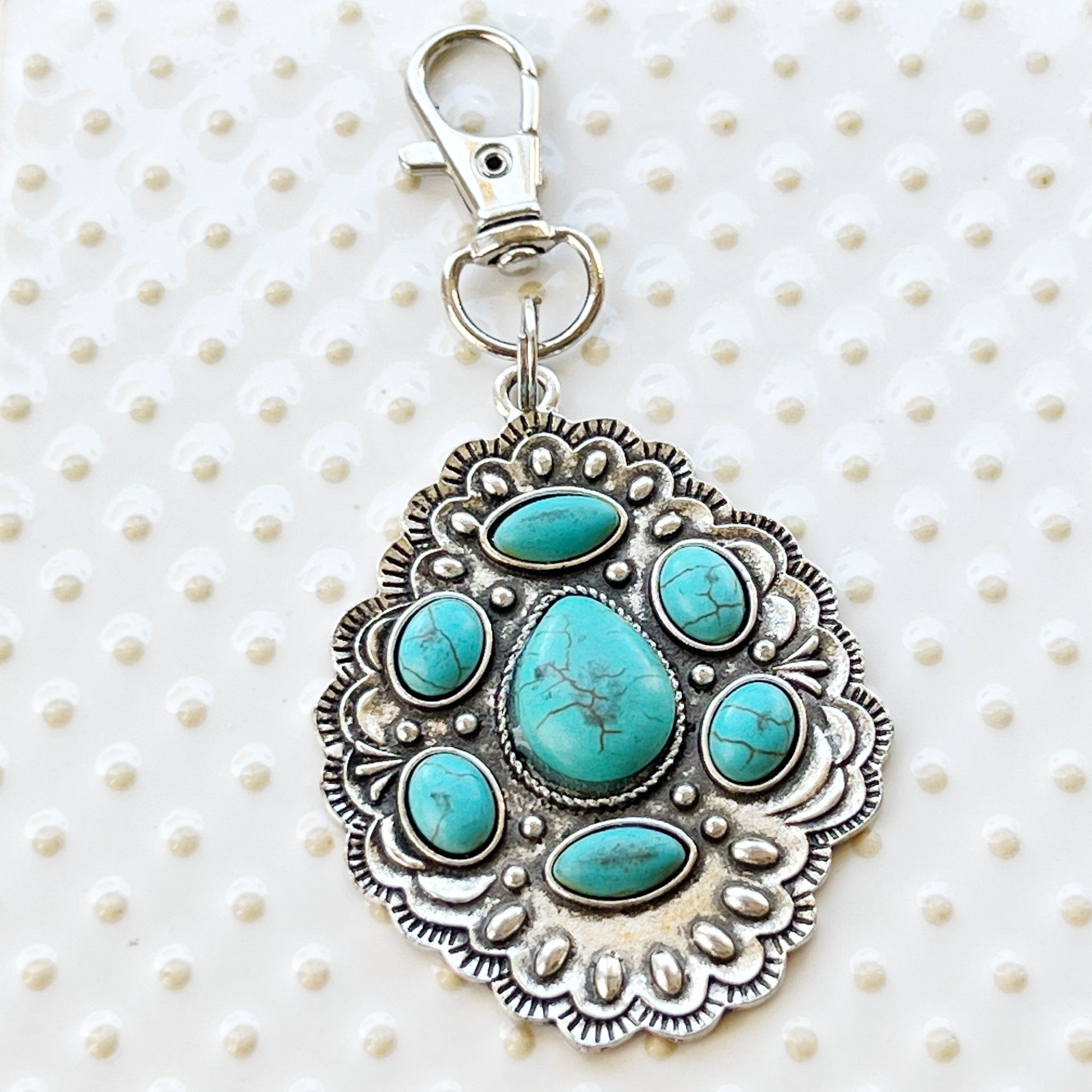 Southwest Turquoise Cluster Keychain – Vintage Western Concho Style Bag Charm