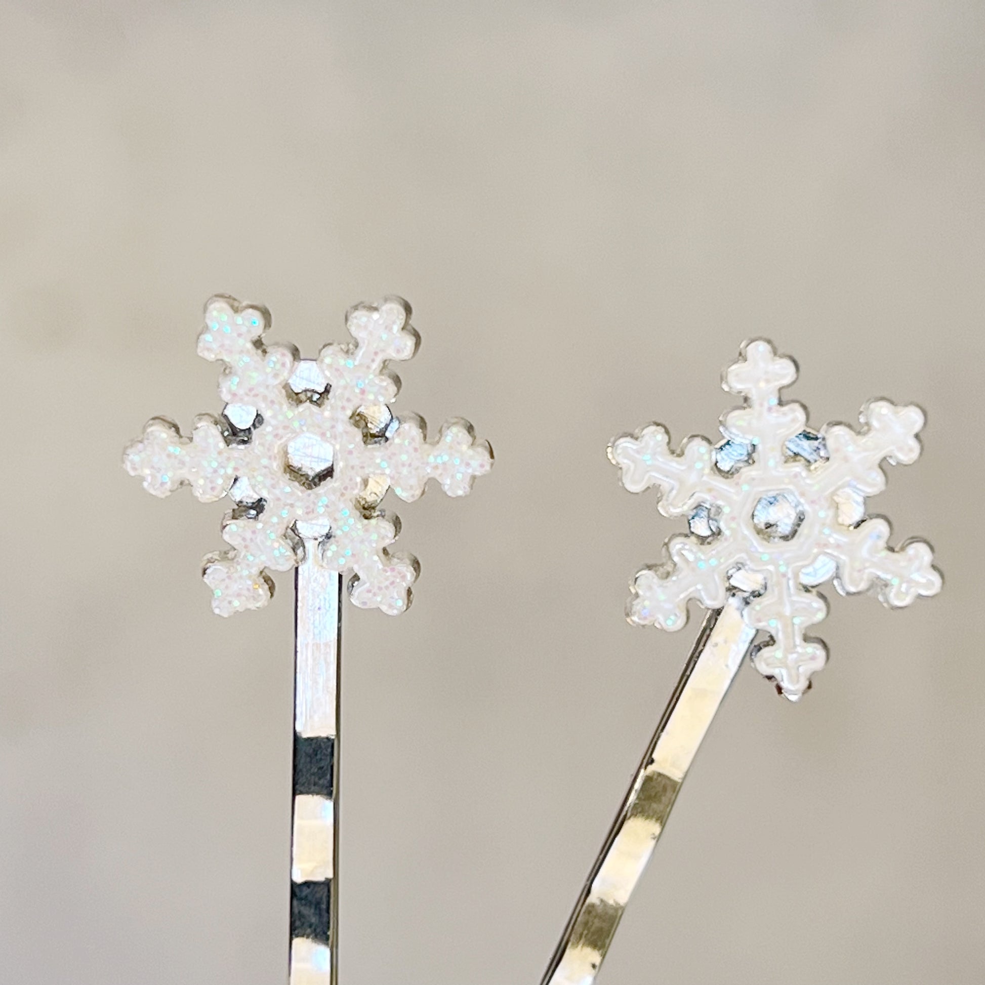 Glitter Snowflake Hair Pins – Silver Holiday Hair Clips with Icy Sparkle