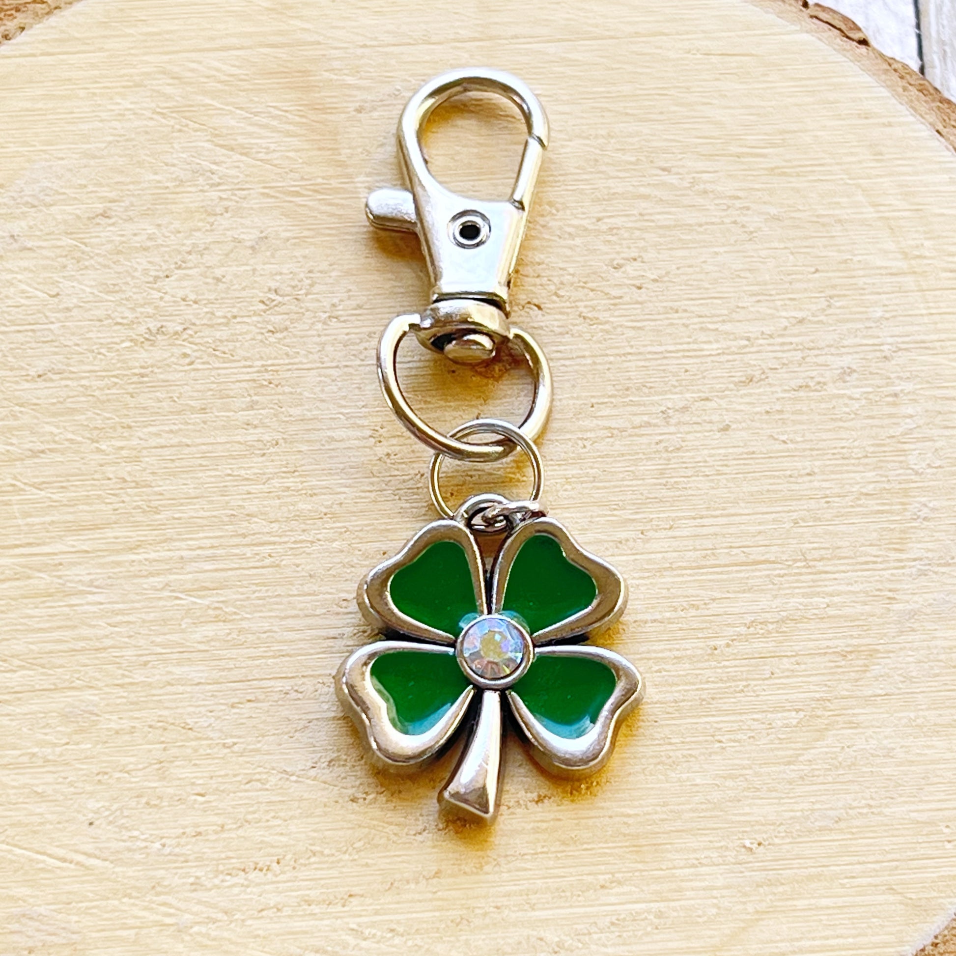 Rhinestone Shamrock Purse Charm – Lucky Clover Keychain for St. Patrick’s Day