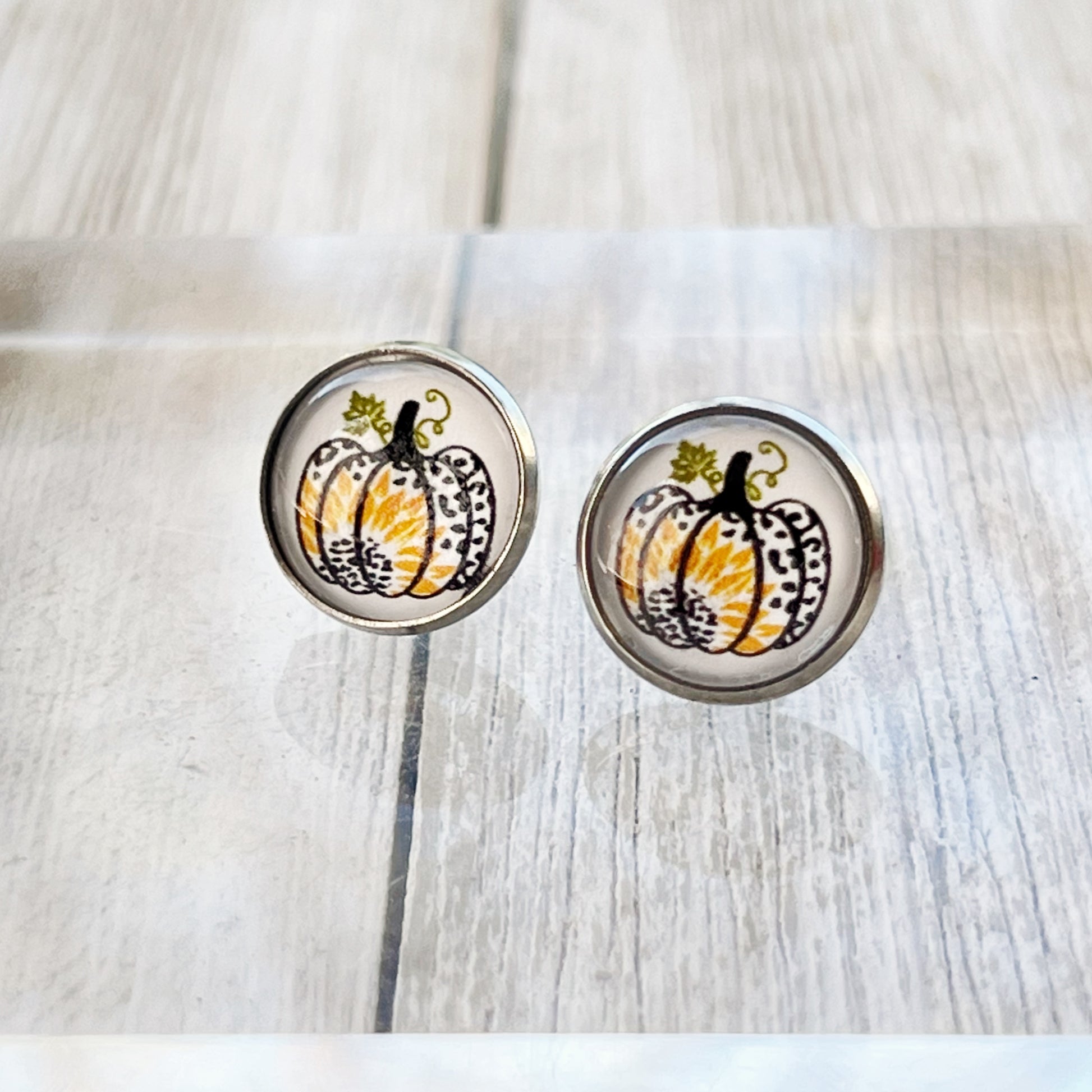 Leopard Pumpkin Sunflower Stud Earrings – Fall Animal Print Jewelry